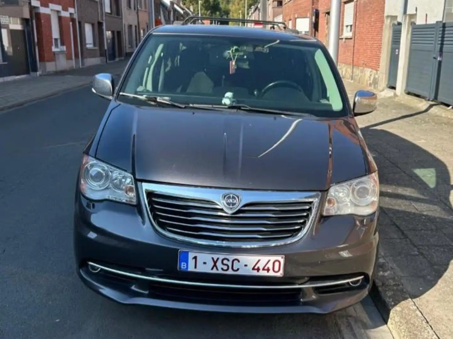 Lancia Voyager Voyager 2.8 CRD16v Platinum Сірий - 1