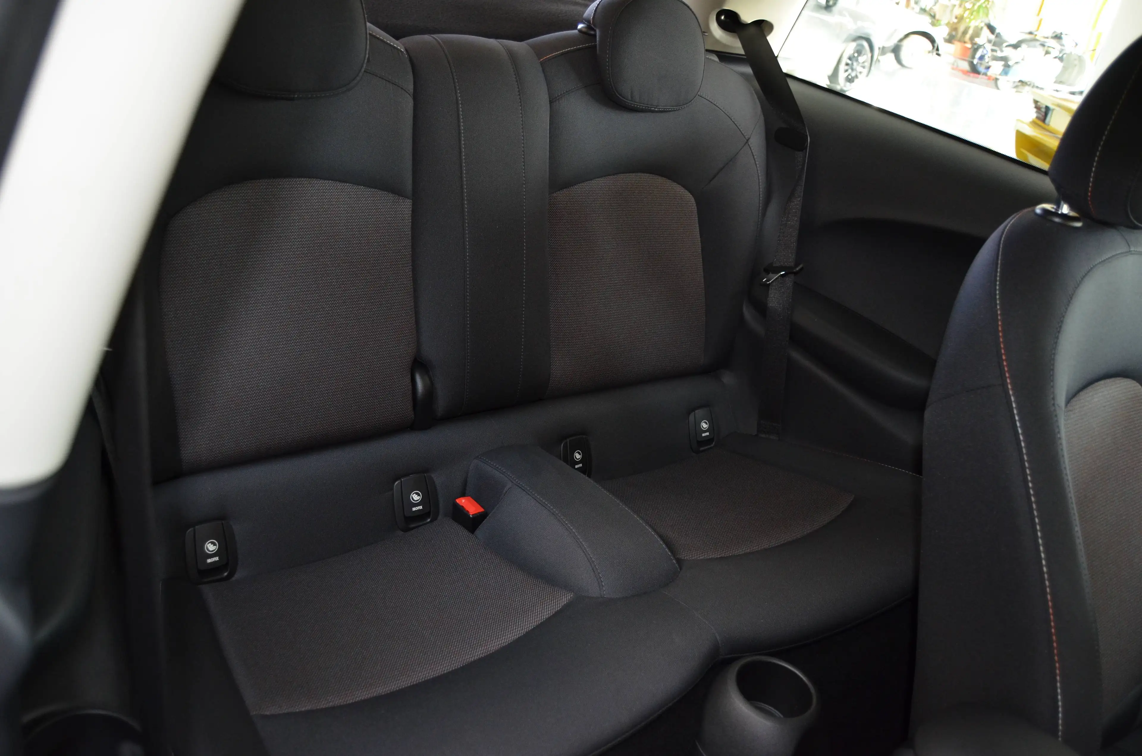 MINI One D One D sehr gepflegt facelift LED 12 Monate Garantie — photo 15