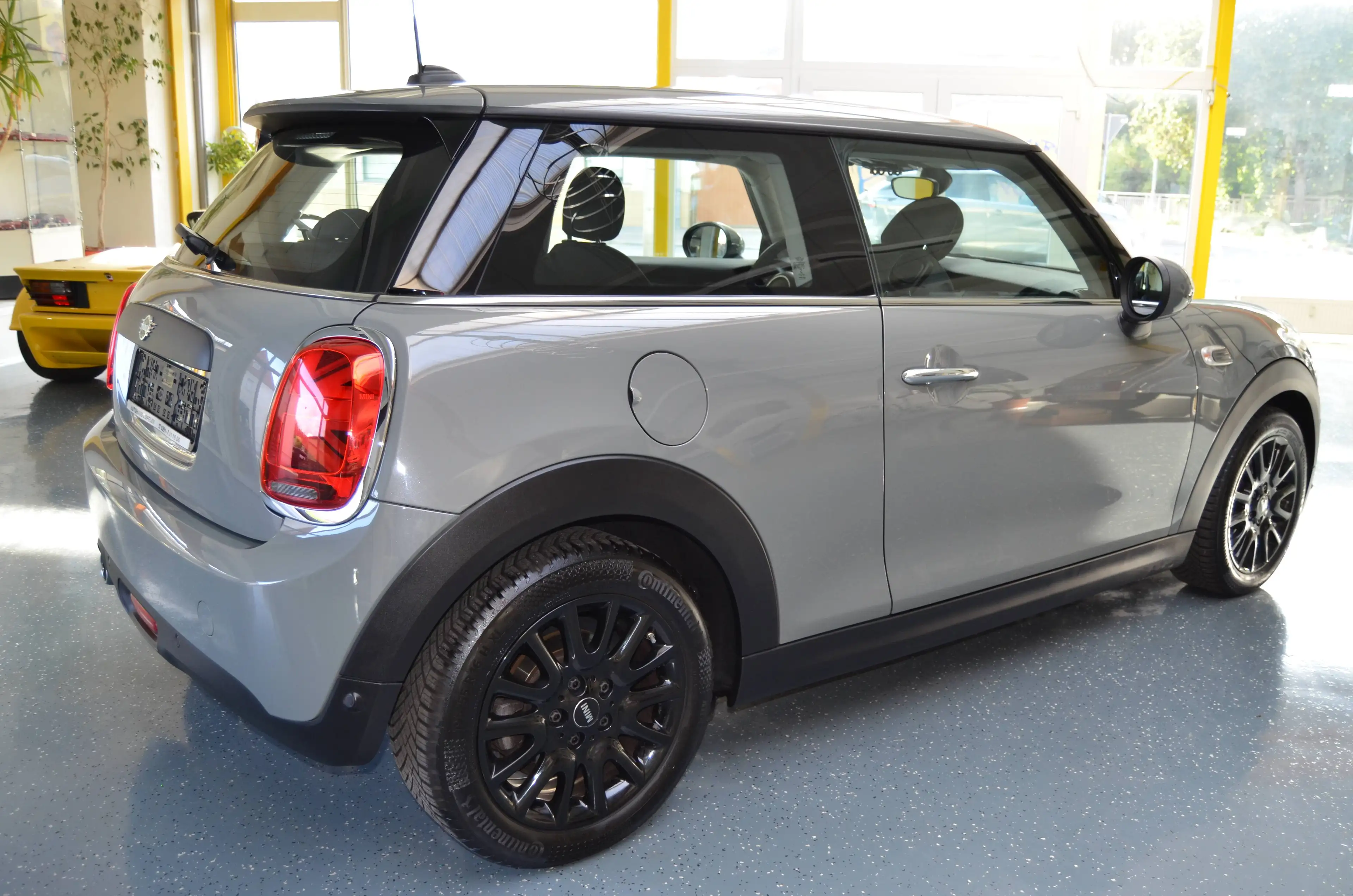 MINI One D One D sehr gepflegt facelift LED 12 Monate Garantie — photo 6