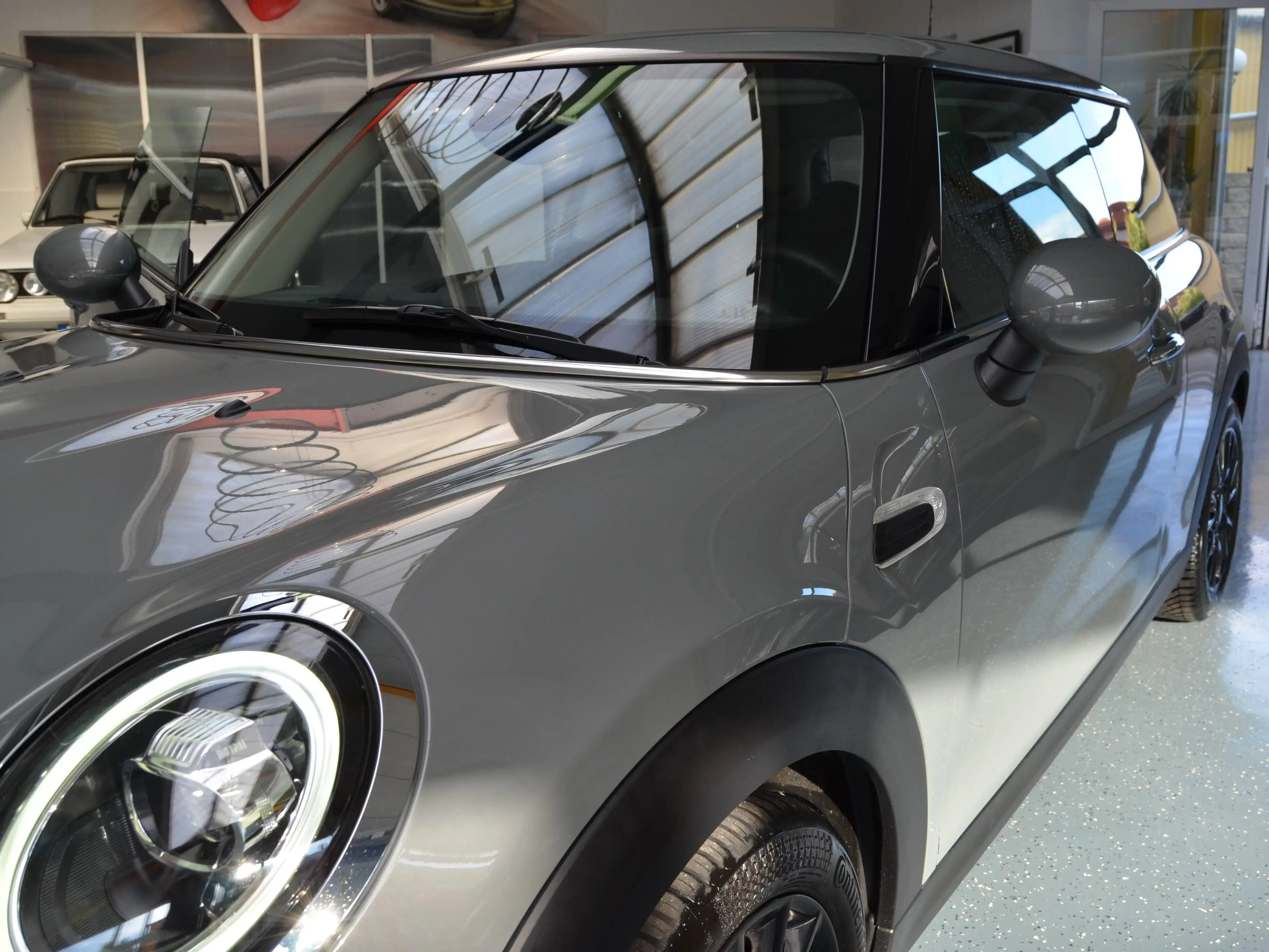 MINI One D One D sehr gepflegt facelift LED 12 Monate Garantie — photo 3