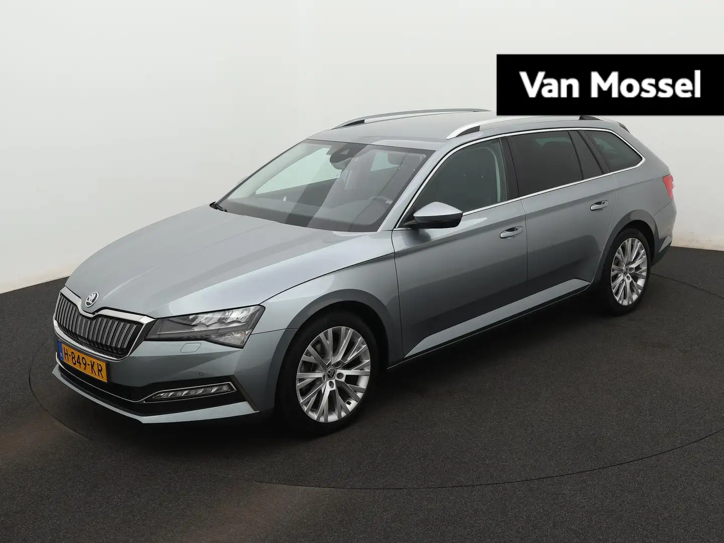 Skoda Superb Combi 1.4 TSI iV Business Edition | STOELVERWARMIN Grigio - 1