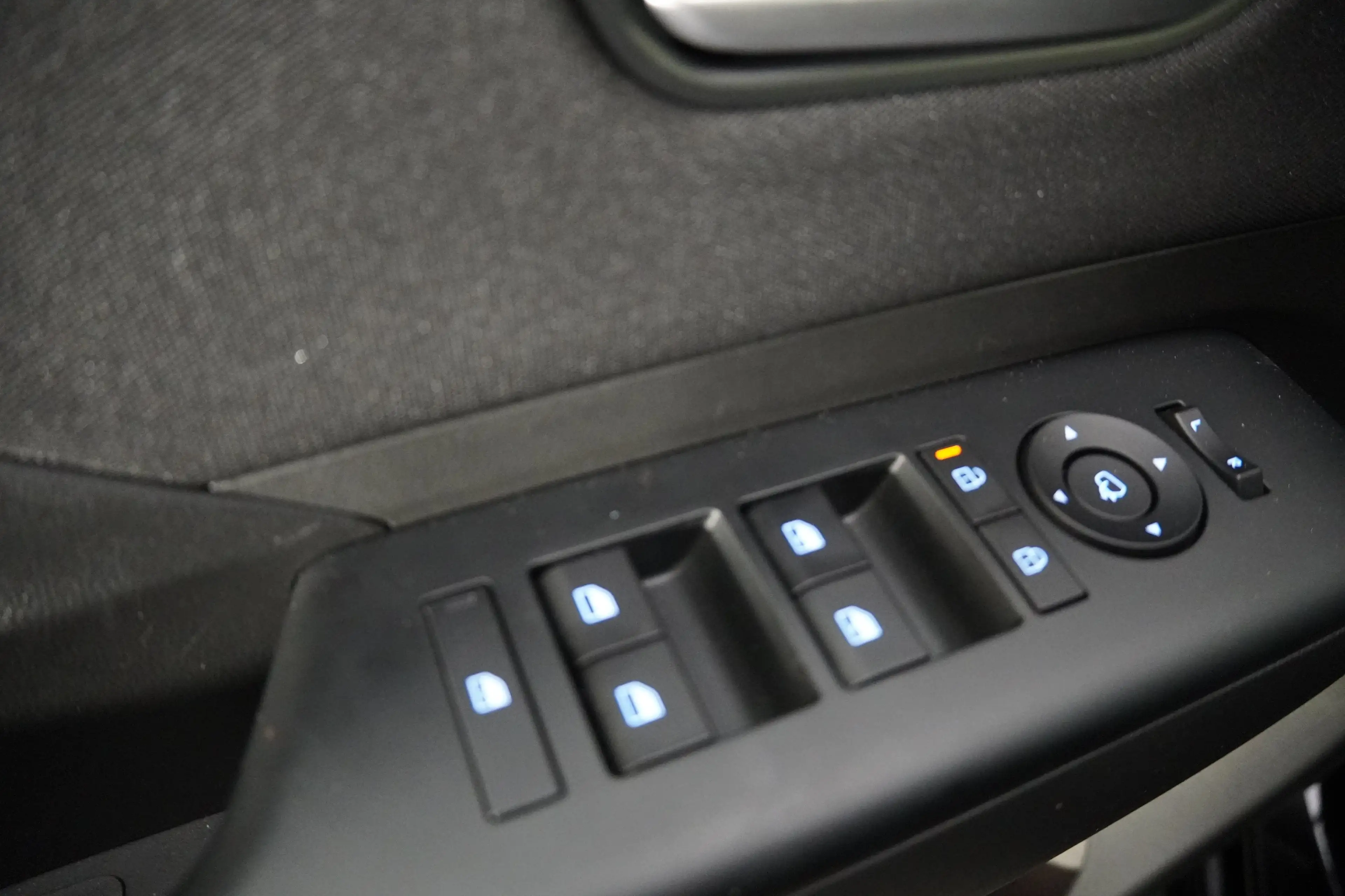 Hyundai KONA EV Comfort Line 64,8 kWh abz. Superbonus — photo 7