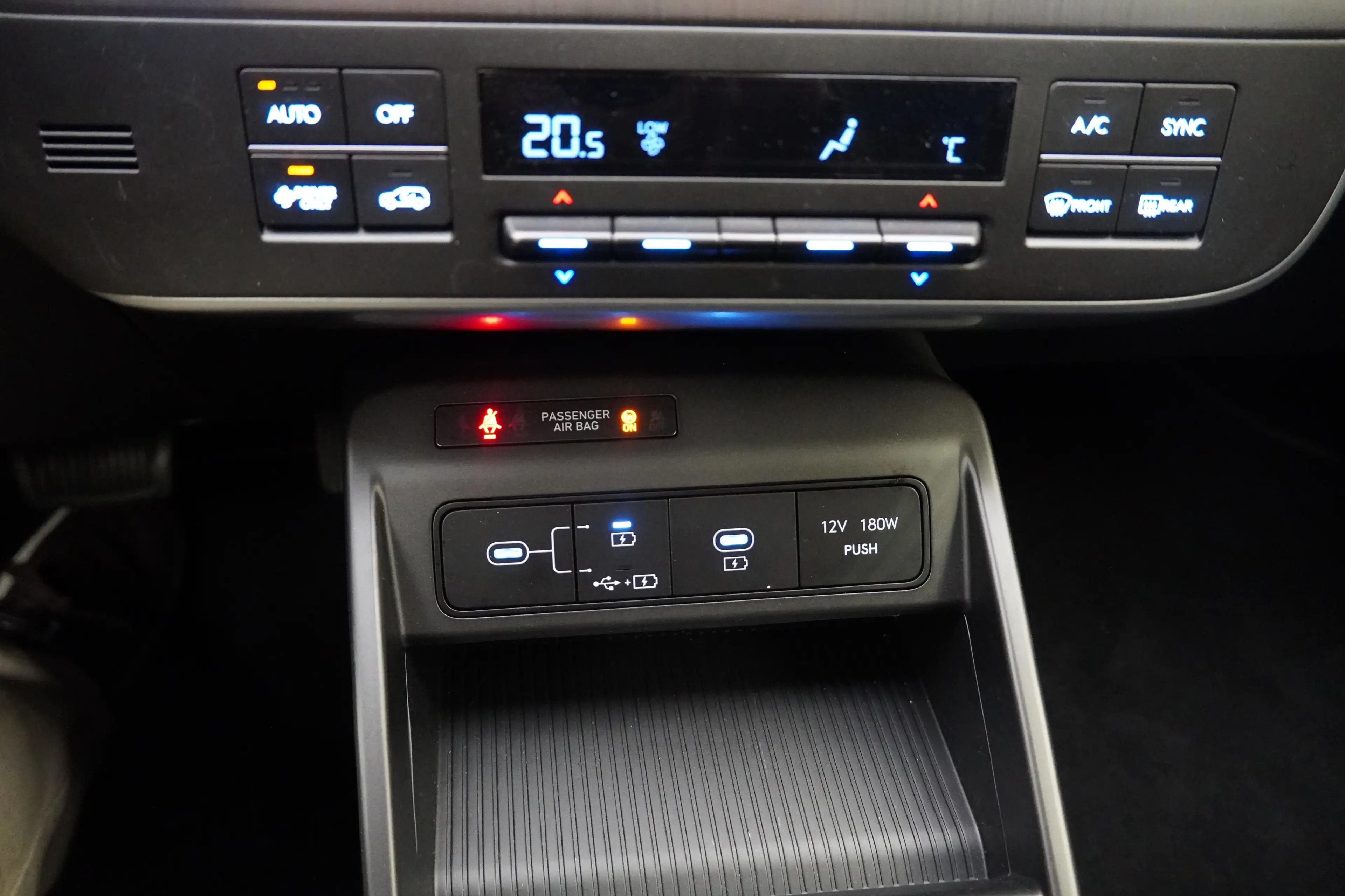 Hyundai KONA EV Comfort Line 64,8 kWh abz. Superbonus — photo 11