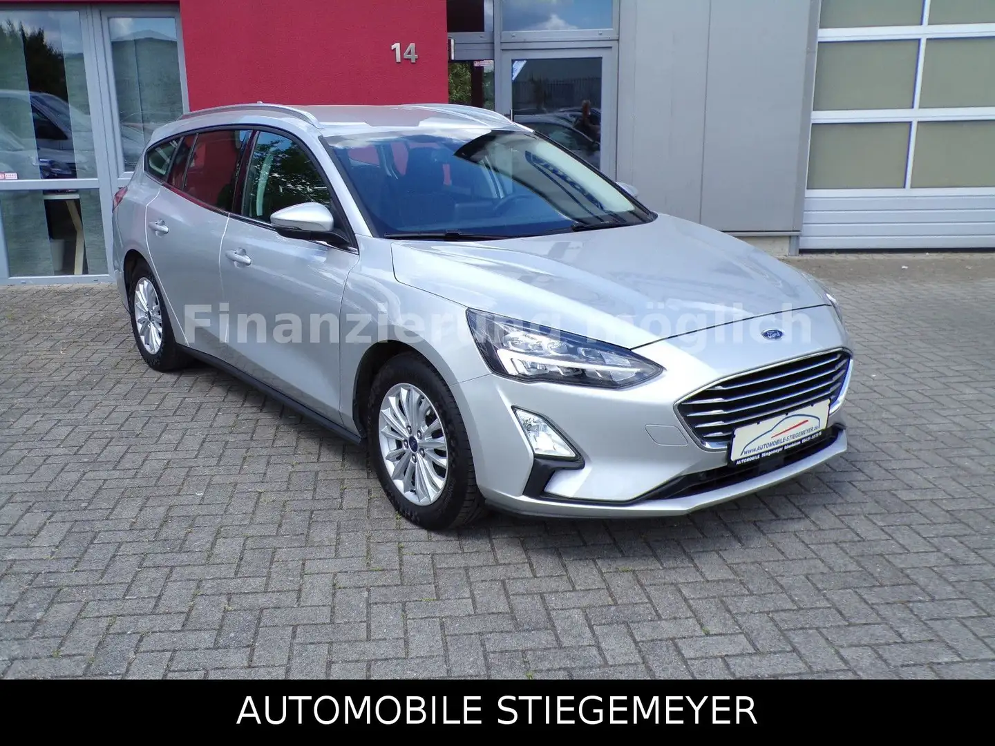 Ford Focus Turnier Titanium Argent - 1