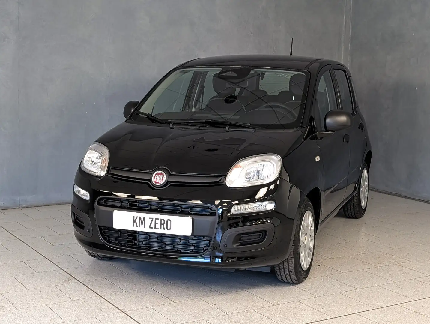 Fiat Panda 1.0 HYBRID 70CV Nero - 2