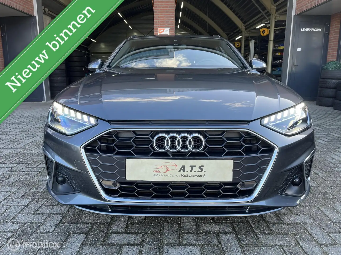 Audi A4 Avant 35 TFSI S-LINE*LED*CAMERA*CRUISE*NAVI*TREKHA Gris - 2