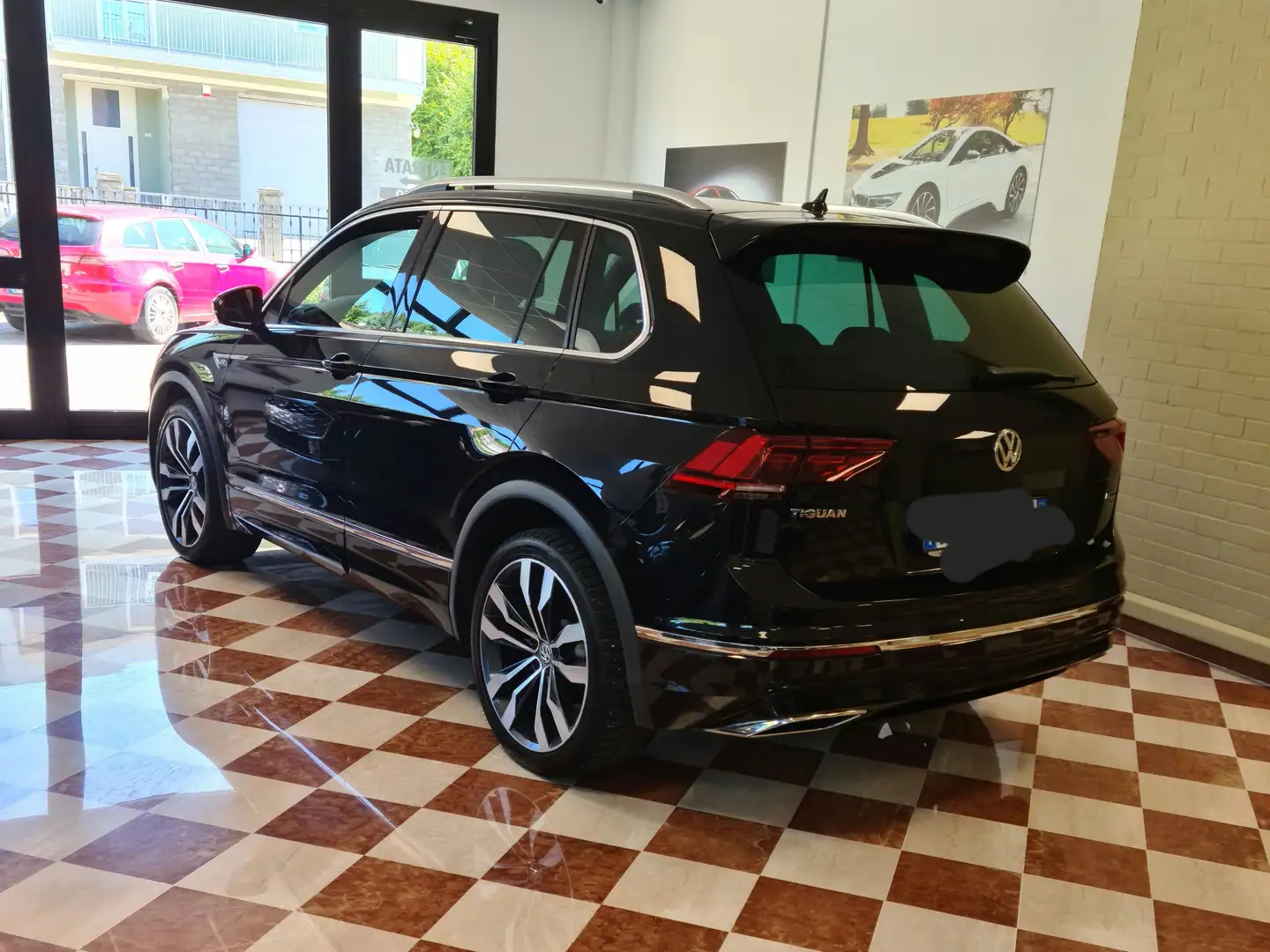 Volkswagen Tiguan Tiguan 2.0 tdi R-Line BM 4motion dsg Nero - 2