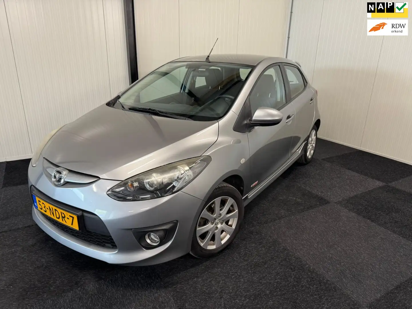 Mazda 2 1.3 GT-M Line AIRCO/SPORT//NAP/TOPSTAAT Gris - 1