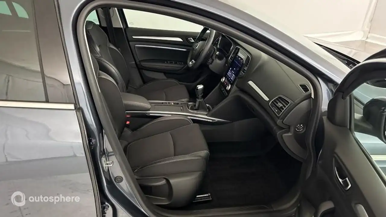 Renault Megane Berline — photo 15