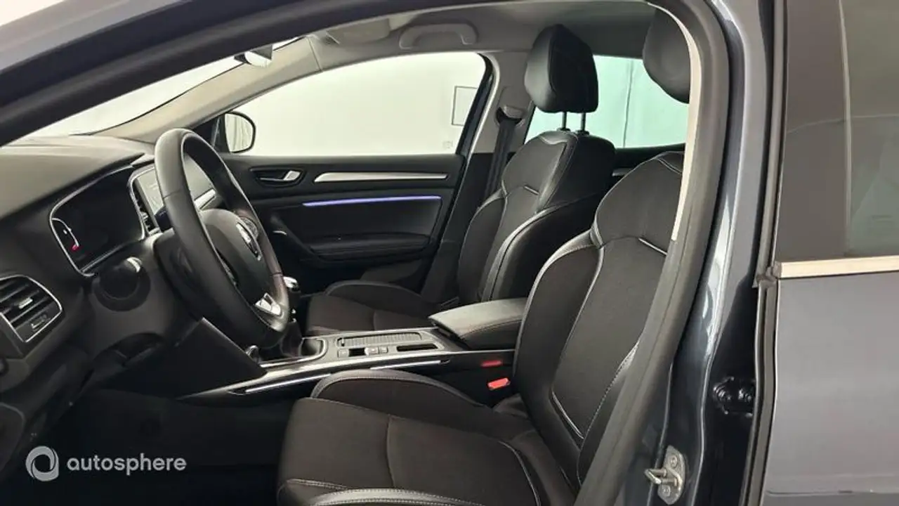Renault Megane Berline — photo 12