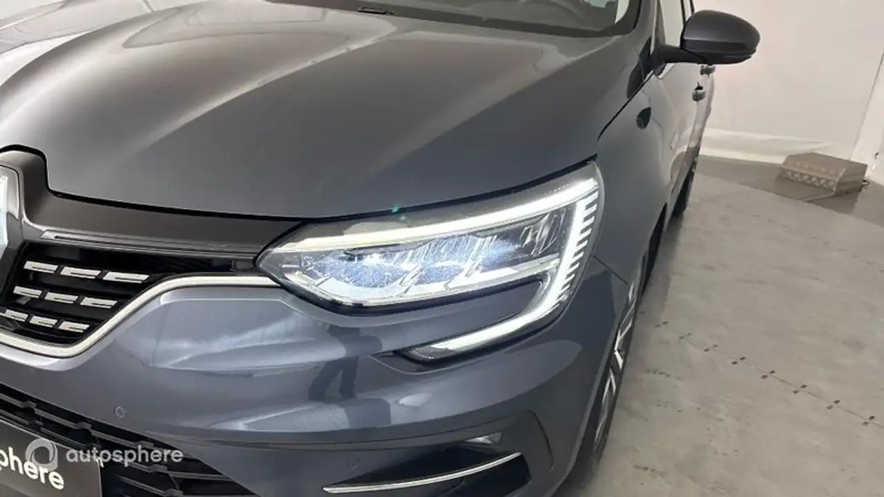Renault Megane Berline — photo 17