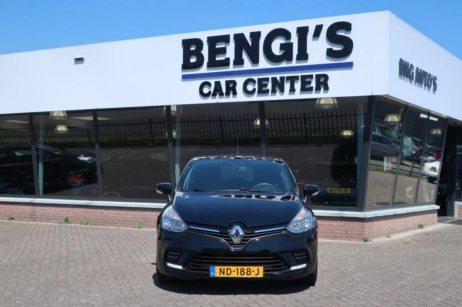 Renault Clio 0.9 TCe Zen LED_CRUIS_NAVI_DOH_NAP. Чорний - 2