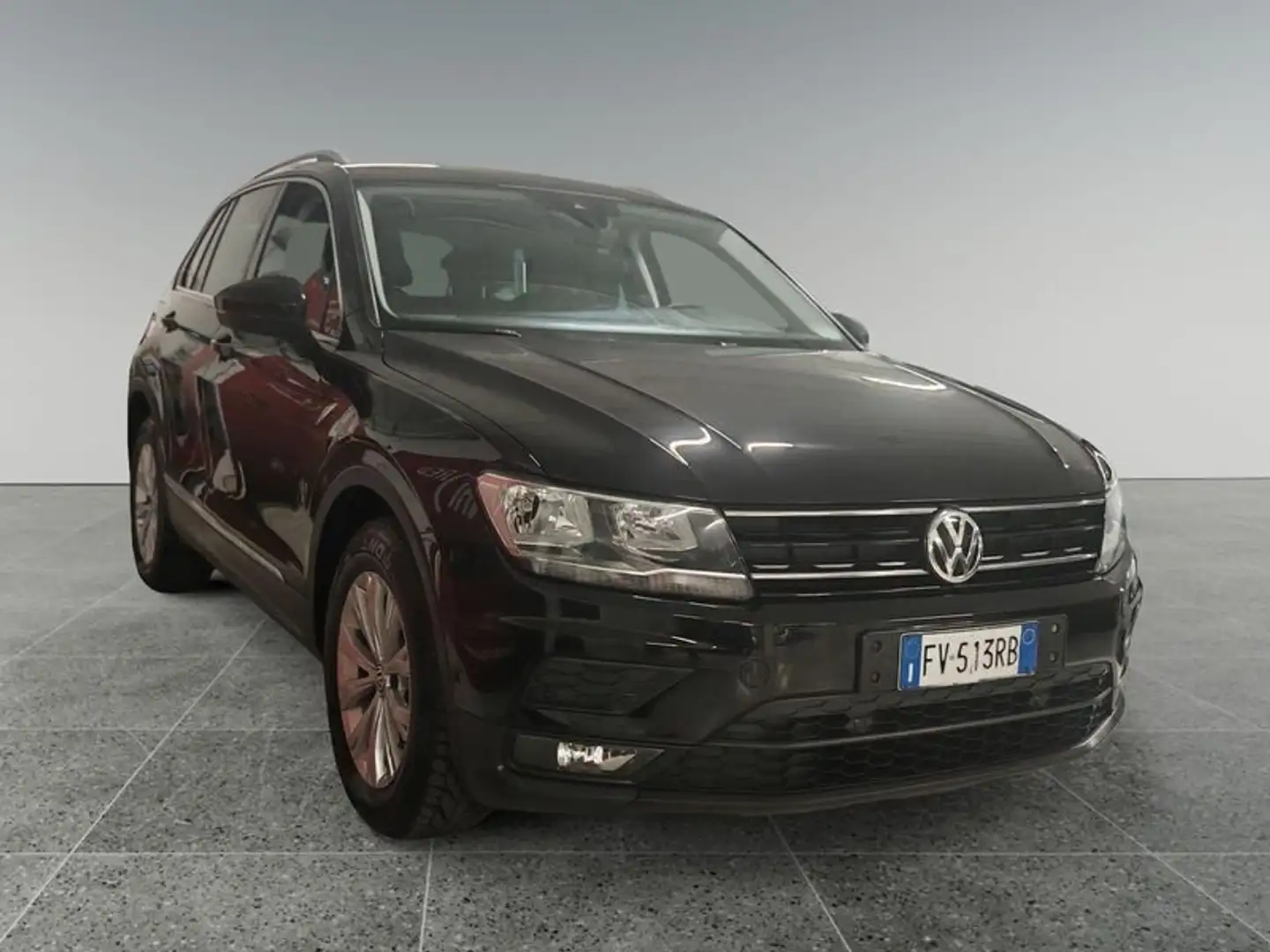 Volkswagen Tiguan 2.0 TDI SCR DSG Business BlueMotion Tech. Černá - 1