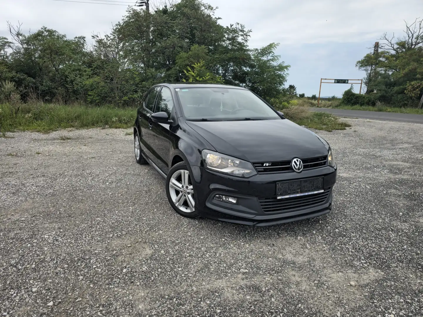 Volkswagen Polo Sport 1,6 TDI R line Schwarz - 1