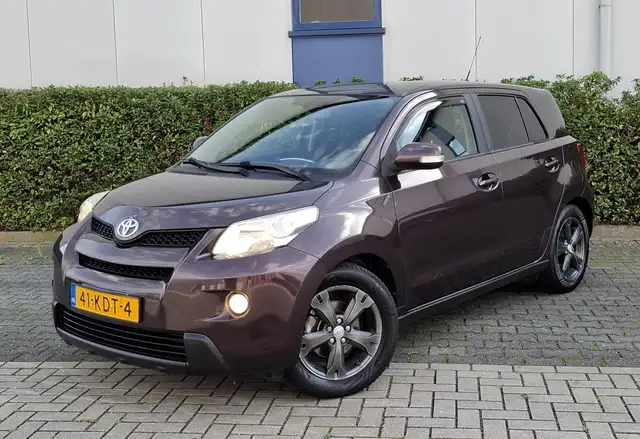 Toyota Urban Cruiser 1.3 VVT-I Dynamic Navigatie/Trekhaak
