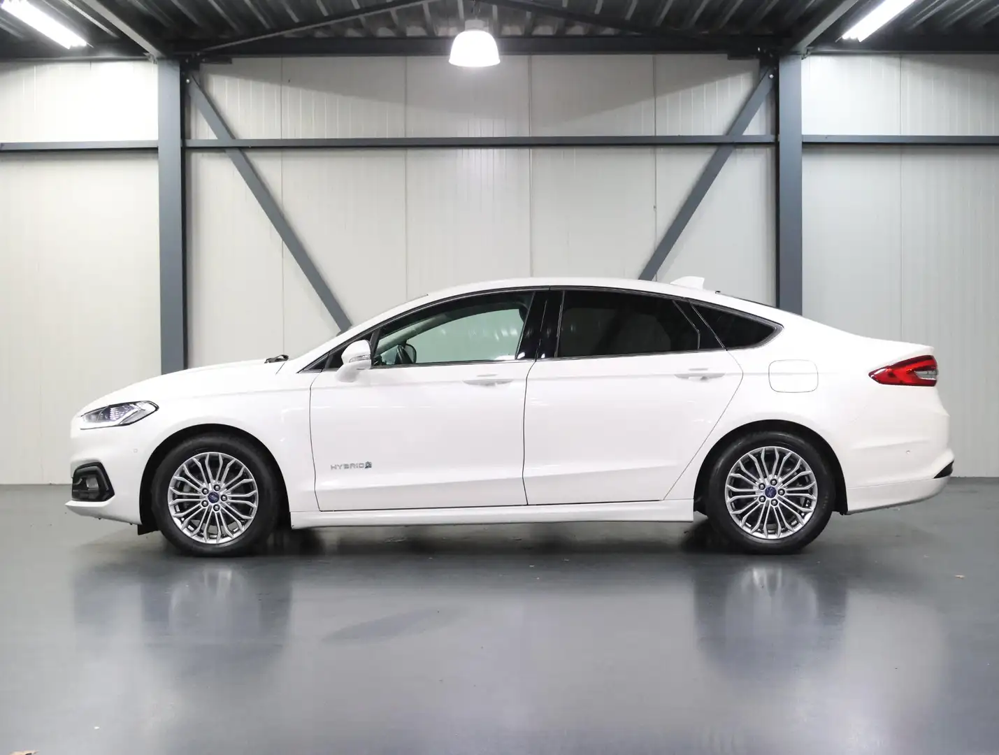 Ford Mondeo 188PK Hybride Titanium | 1ste eigenaar | LEER | Ca Wit - 2