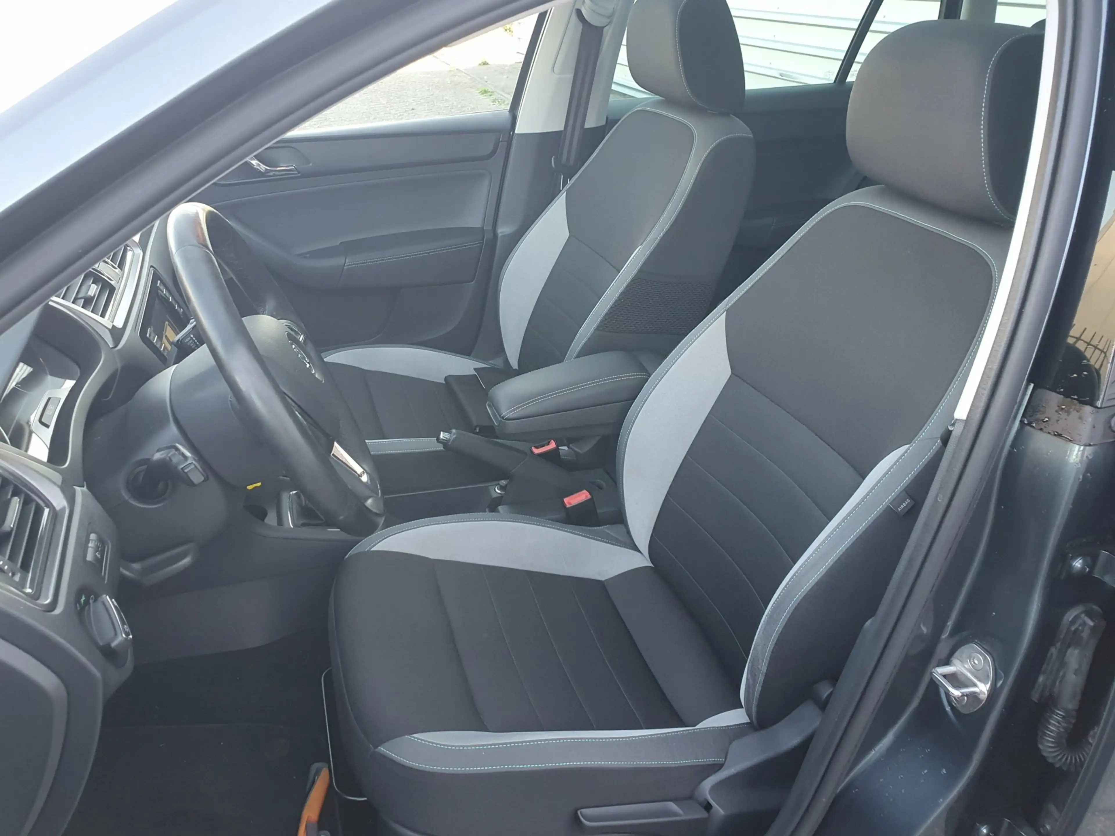 Skoda Rapid/Spaceback 1.2 TSI Pano Dak/Navi/Clima — photo 3