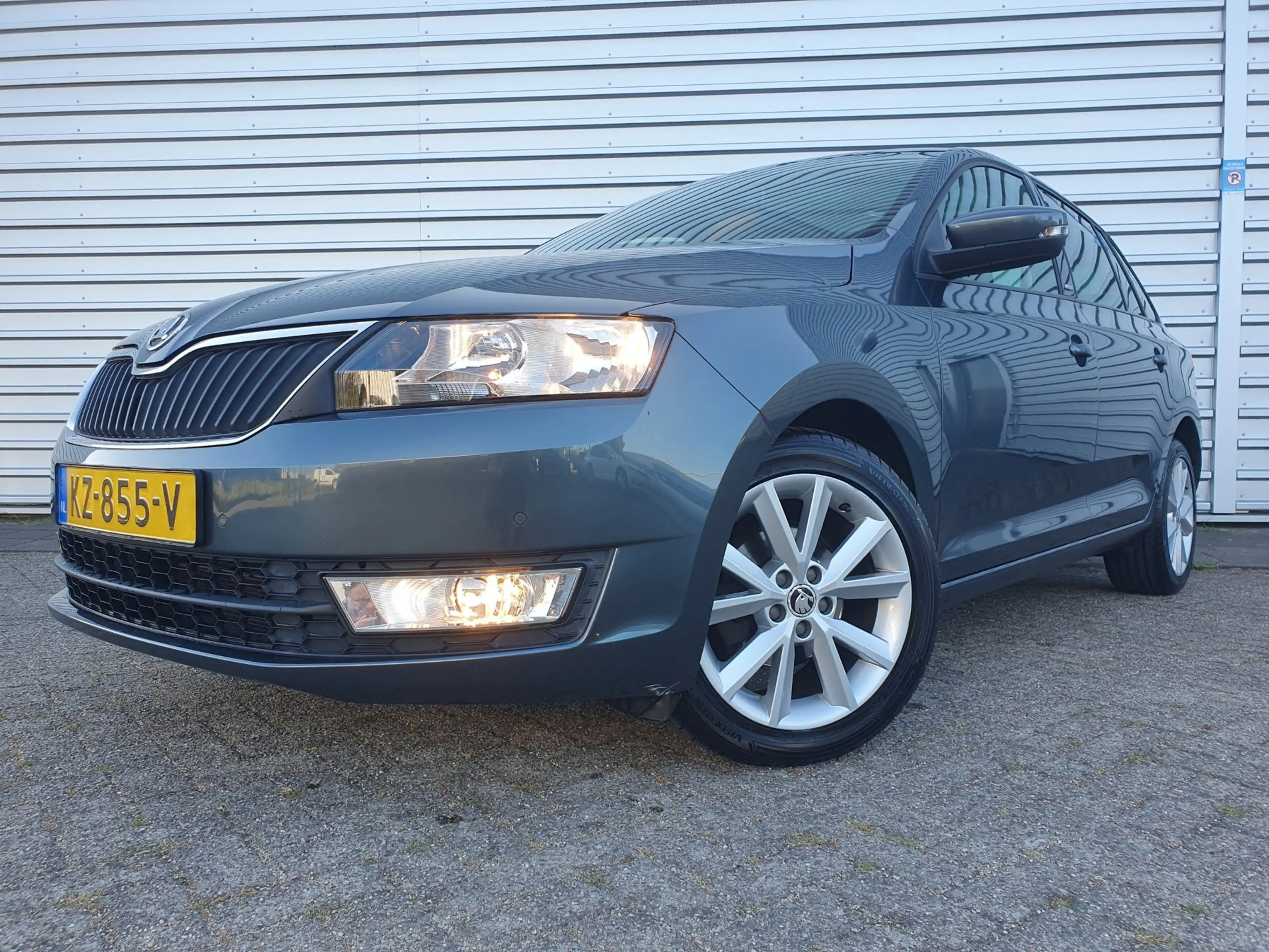 Skoda Rapid/Spaceback 1.2 TSI Pano Dak/Navi/Clima — photo 4