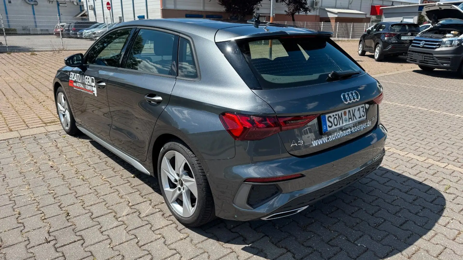 Audi A3 Sportback 35 TDI S line Grau - 2