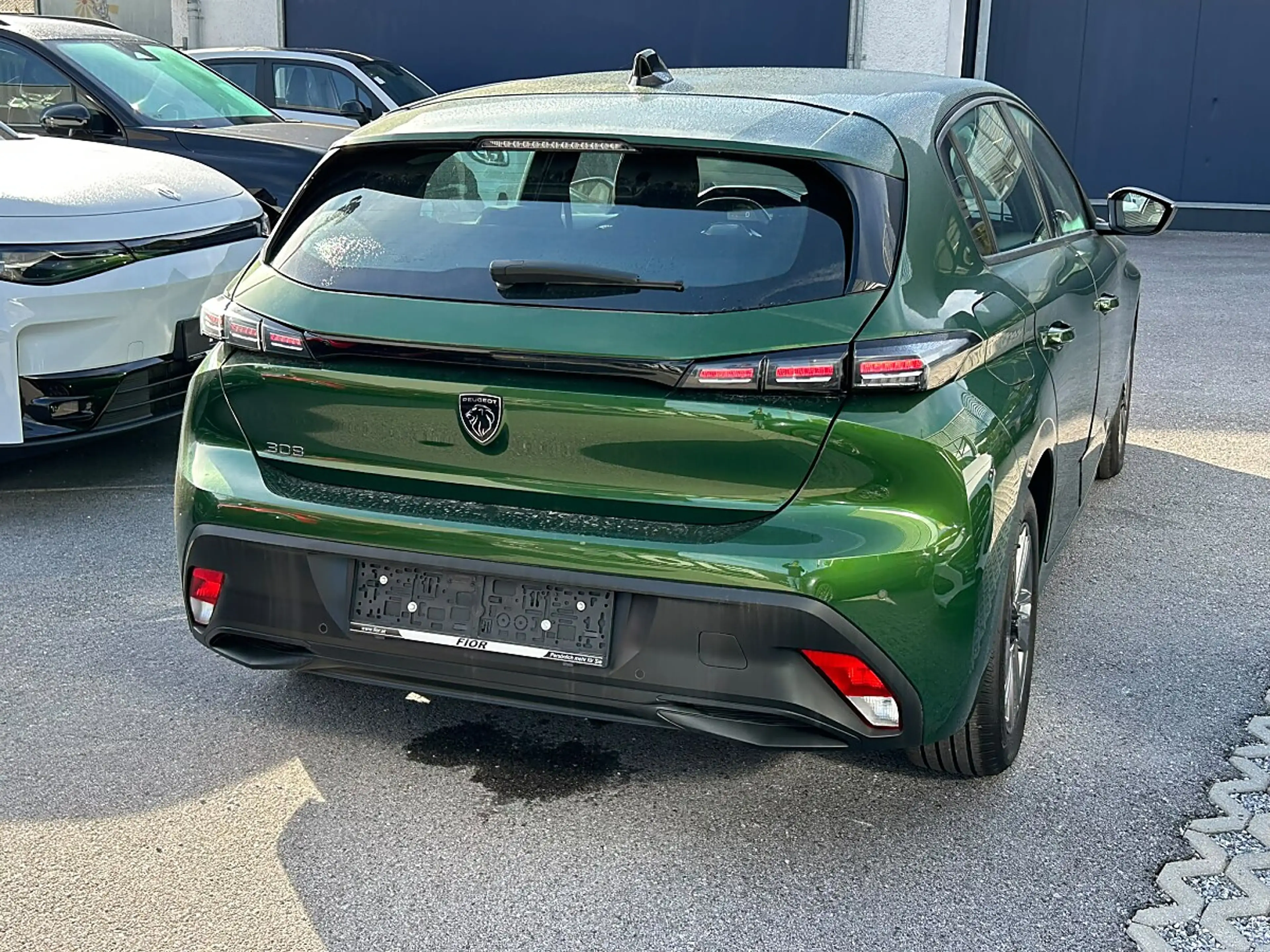Peugeot 308 PureTech 130 S&S 6-Gang-Manuell Active Pack (G3... — photo 4