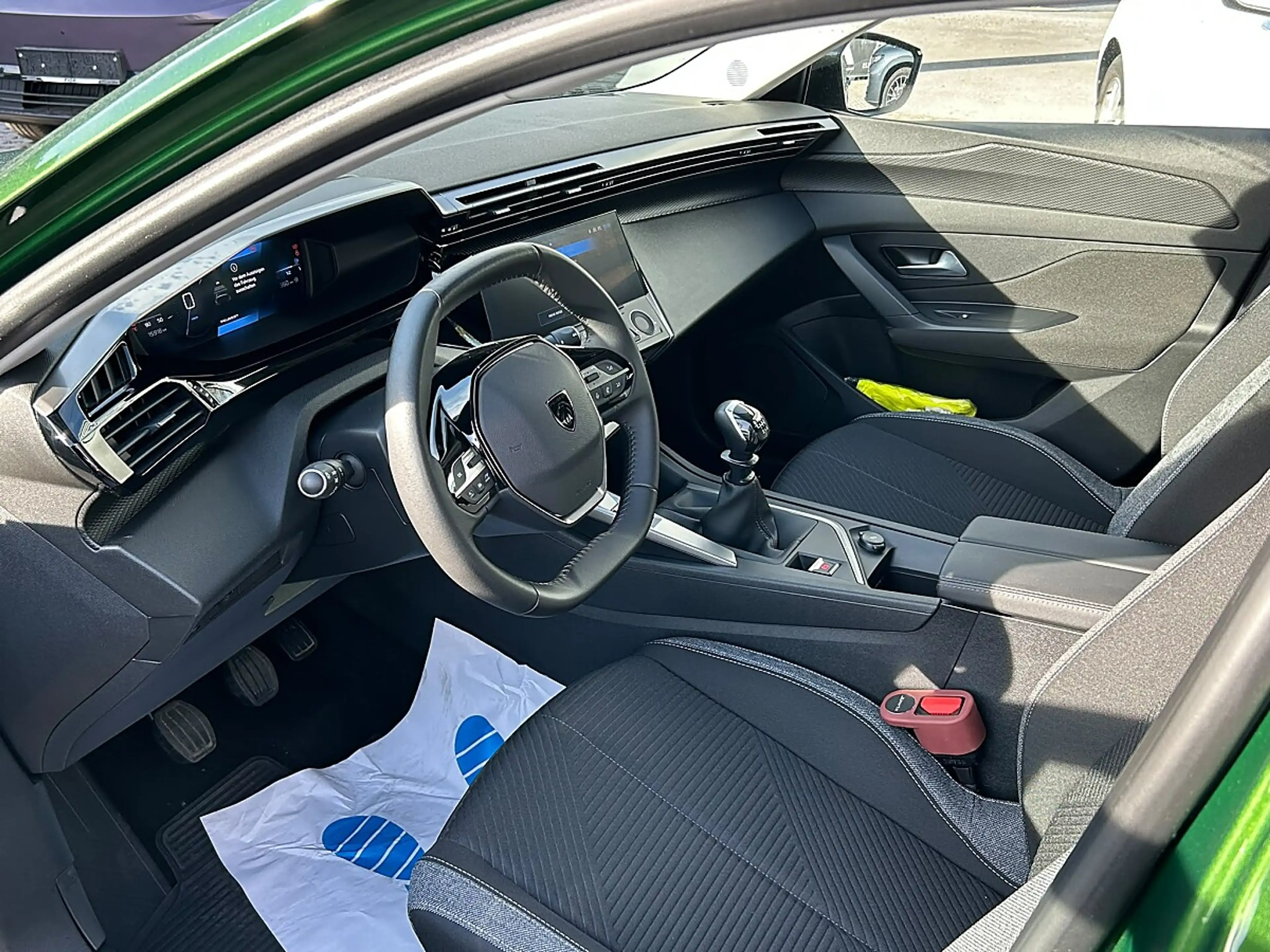 Peugeot 308 PureTech 130 S&S 6-Gang-Manuell Active Pack (G3... — photo 9