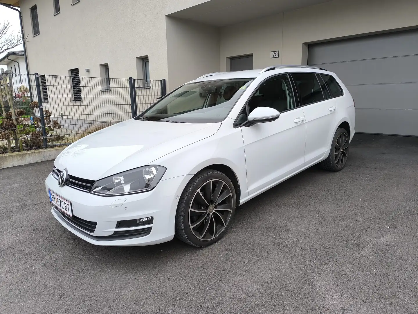 Volkswagen Golf Variant Comfortline BMT Weiß - 1