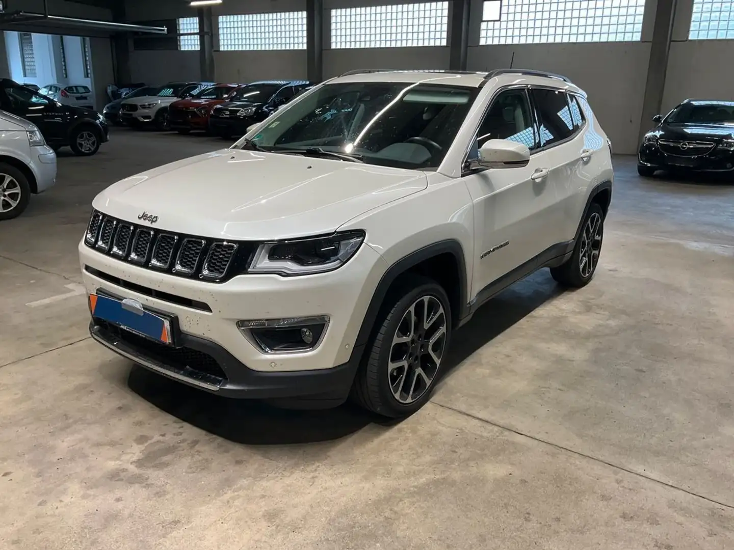 Jeep Compass 1.4 M-Air 4WD ATG *SHZ*PAN*NAV*PDC*ACC* Weiß - 1