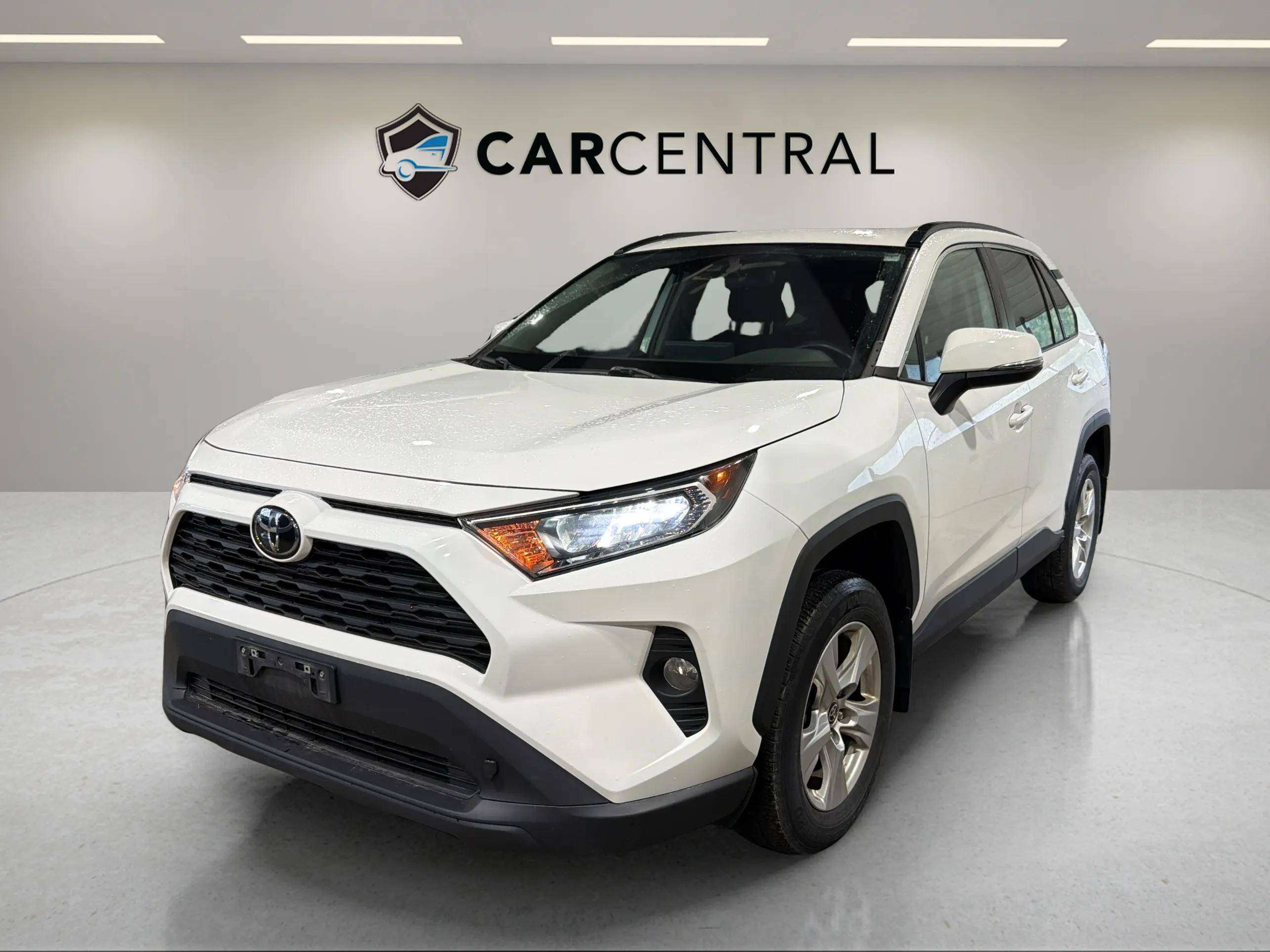 White 2021 Toyota RAV4 SUV / Crossover All-Wheel Drive 8-Speed Automatic