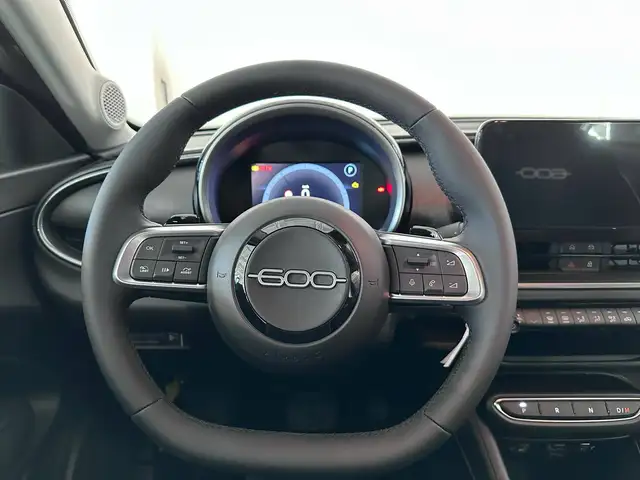 Fiat 600 view 5