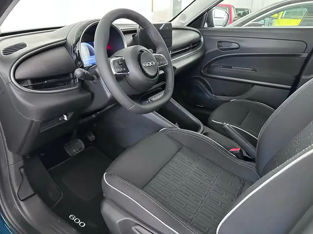 Fiat 600 view 9