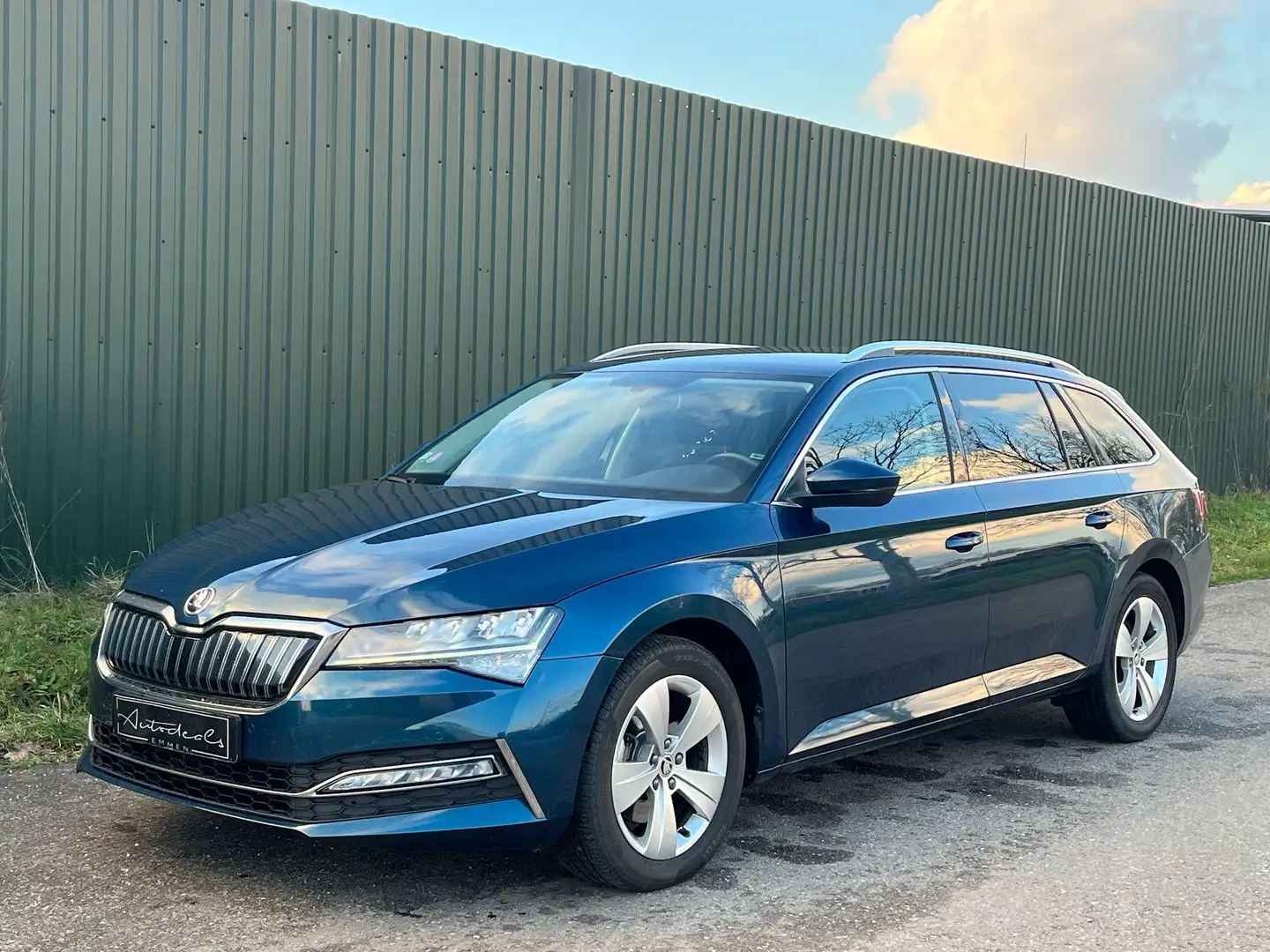 Skoda Superb Combi 1.4 TSI iV Business Edition Blauw - 1