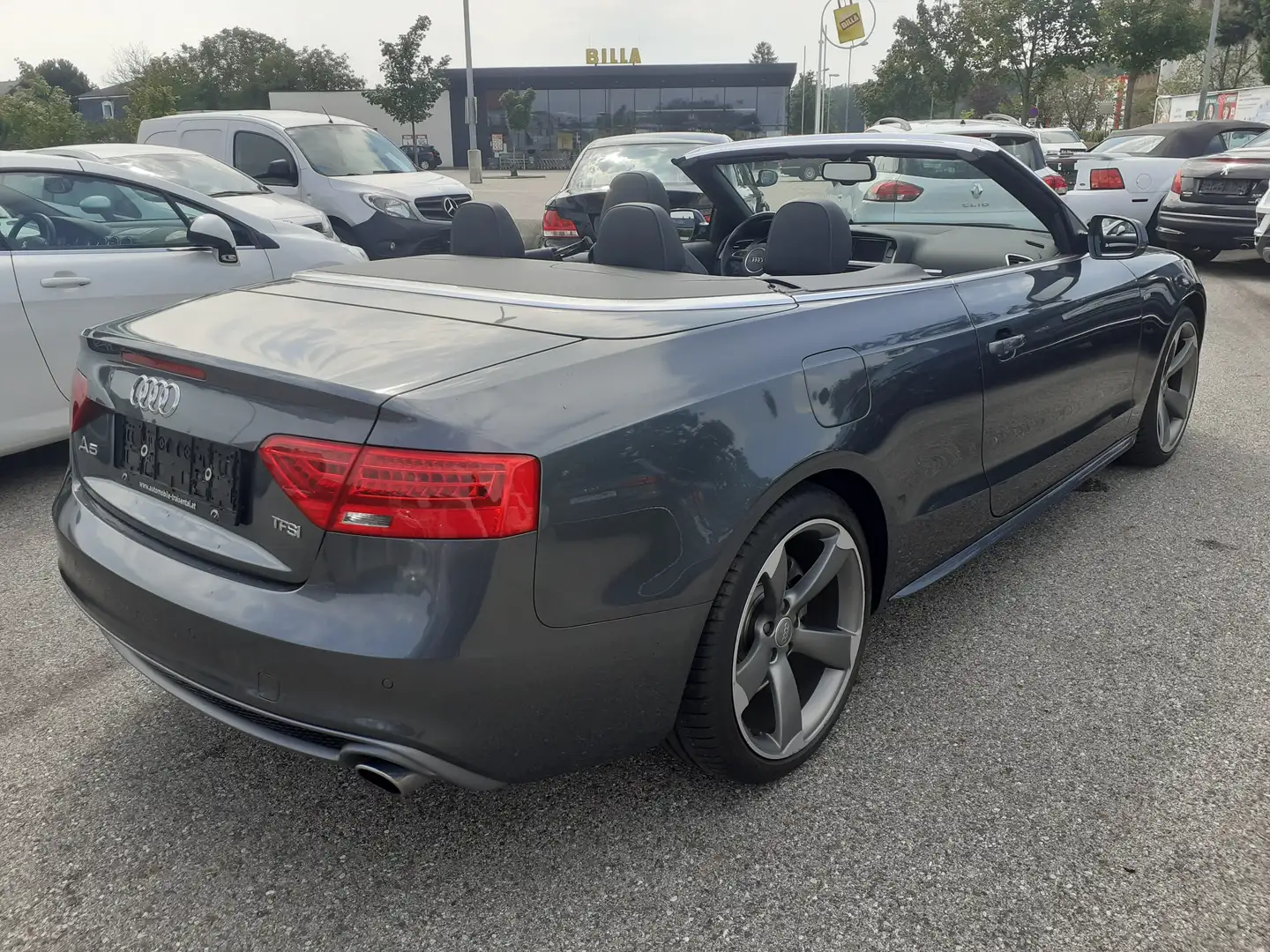 Audi A5 1.8 TFSI (125kW) S-Line Cabrio mit Schaltgetrie Grau - 2