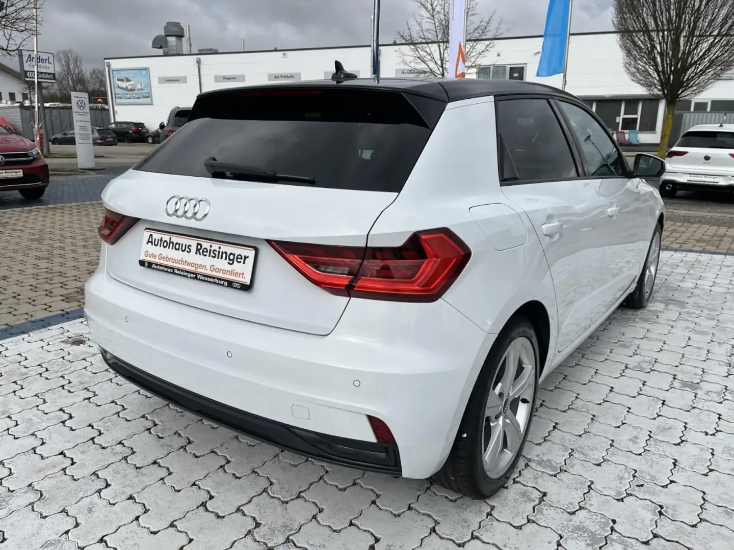 Audi A1 Sportback 1,0 TFSI S-Line Advanced (LED,Sounds.) Weiß - 2