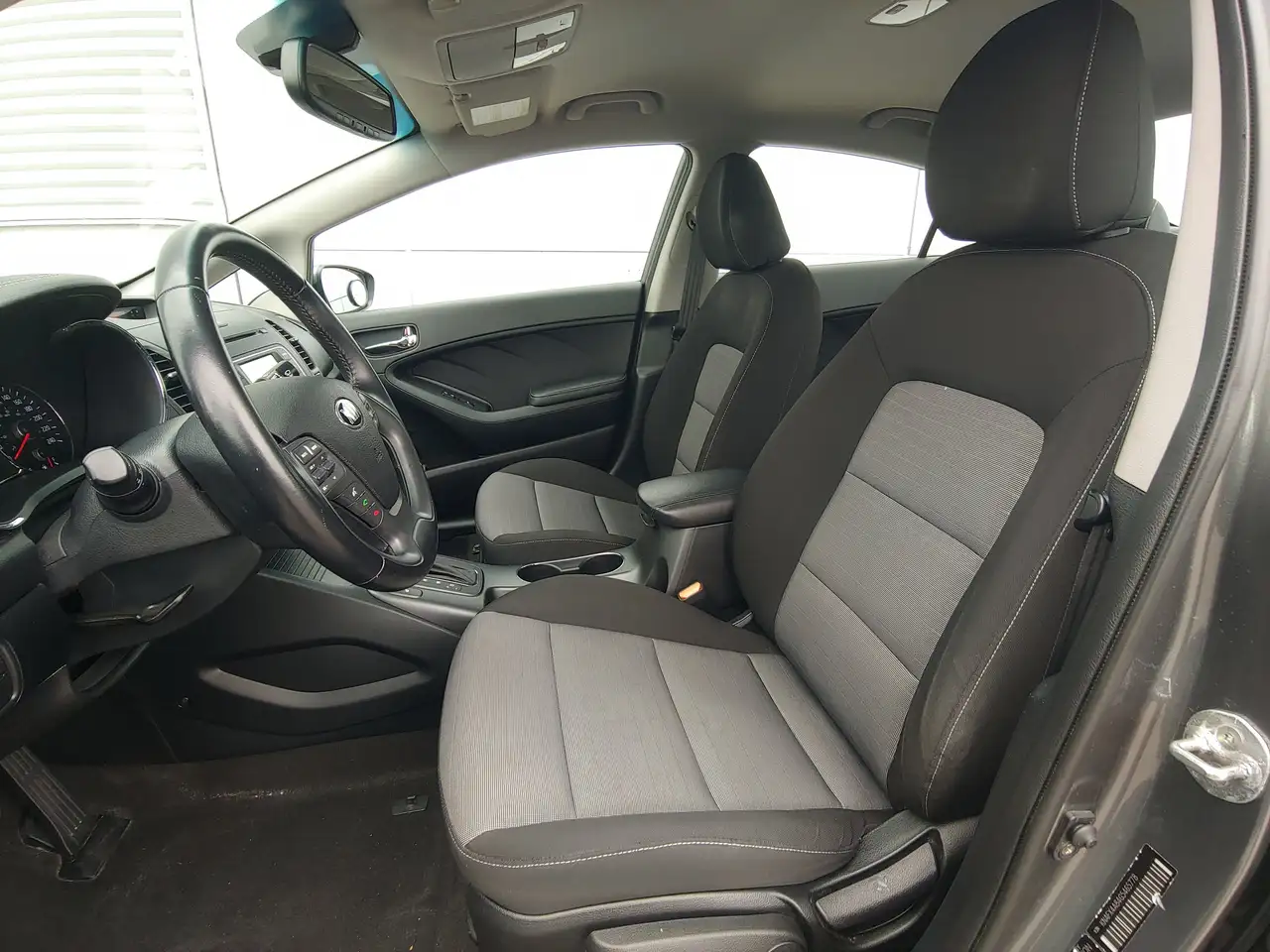 Kia Forte fotografie Kia Forte
