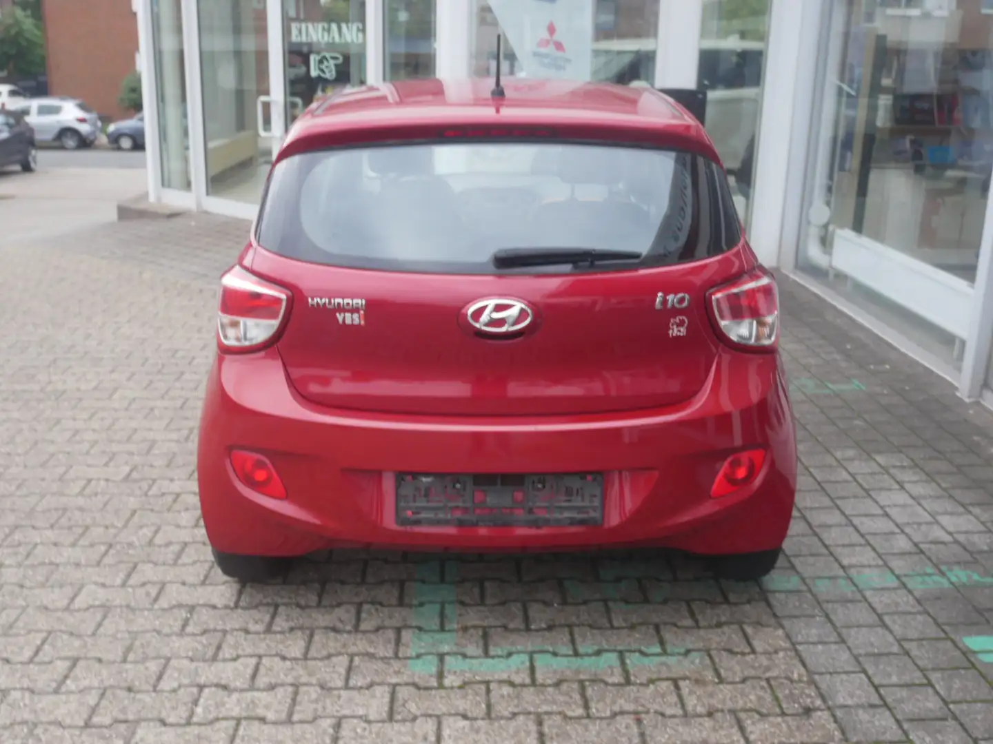 Hyundai i10 Trend Rouge - 2