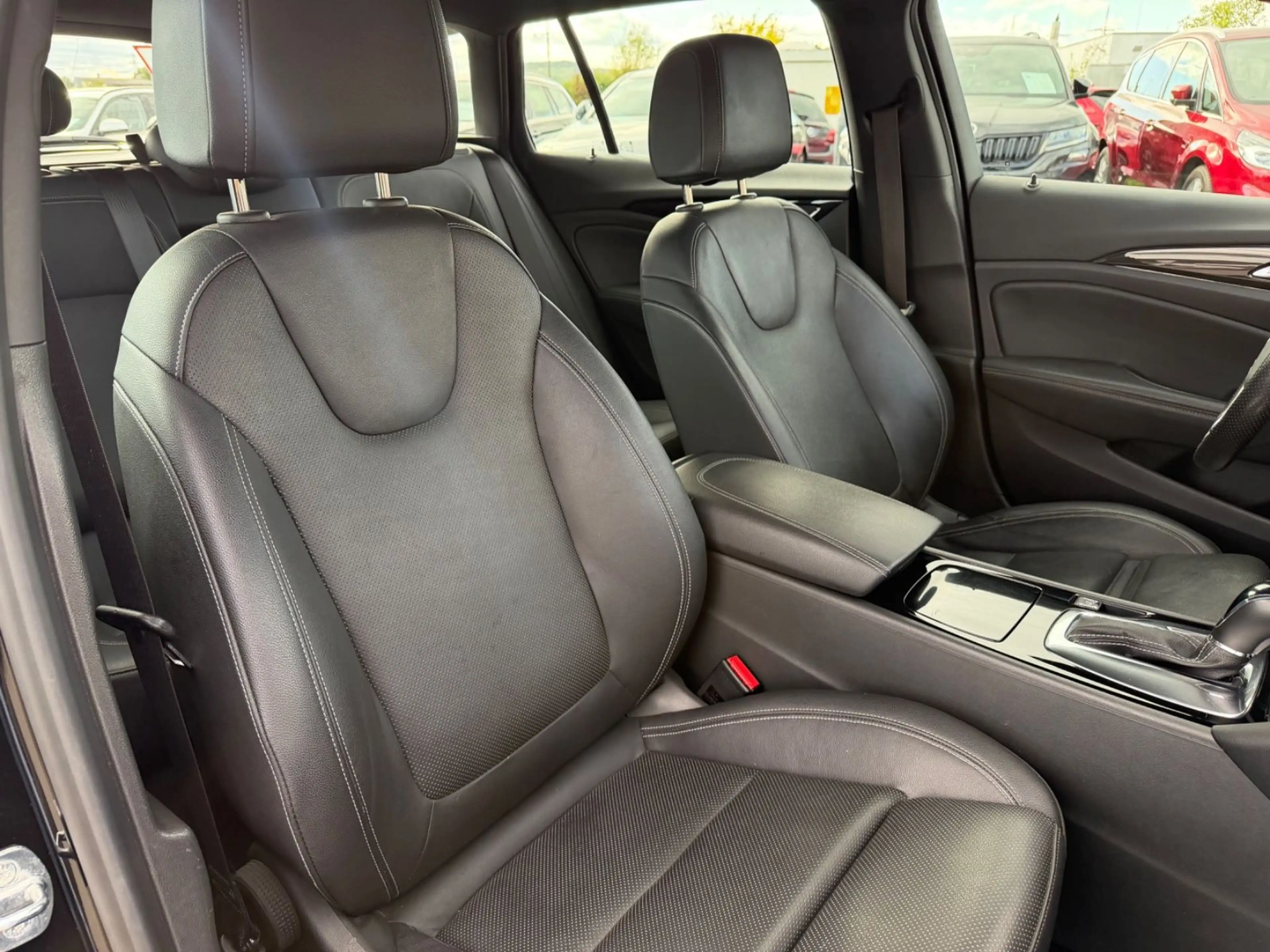 Opel Insignia B Sports Tourer Business 4x4 Headup LED — photo 12