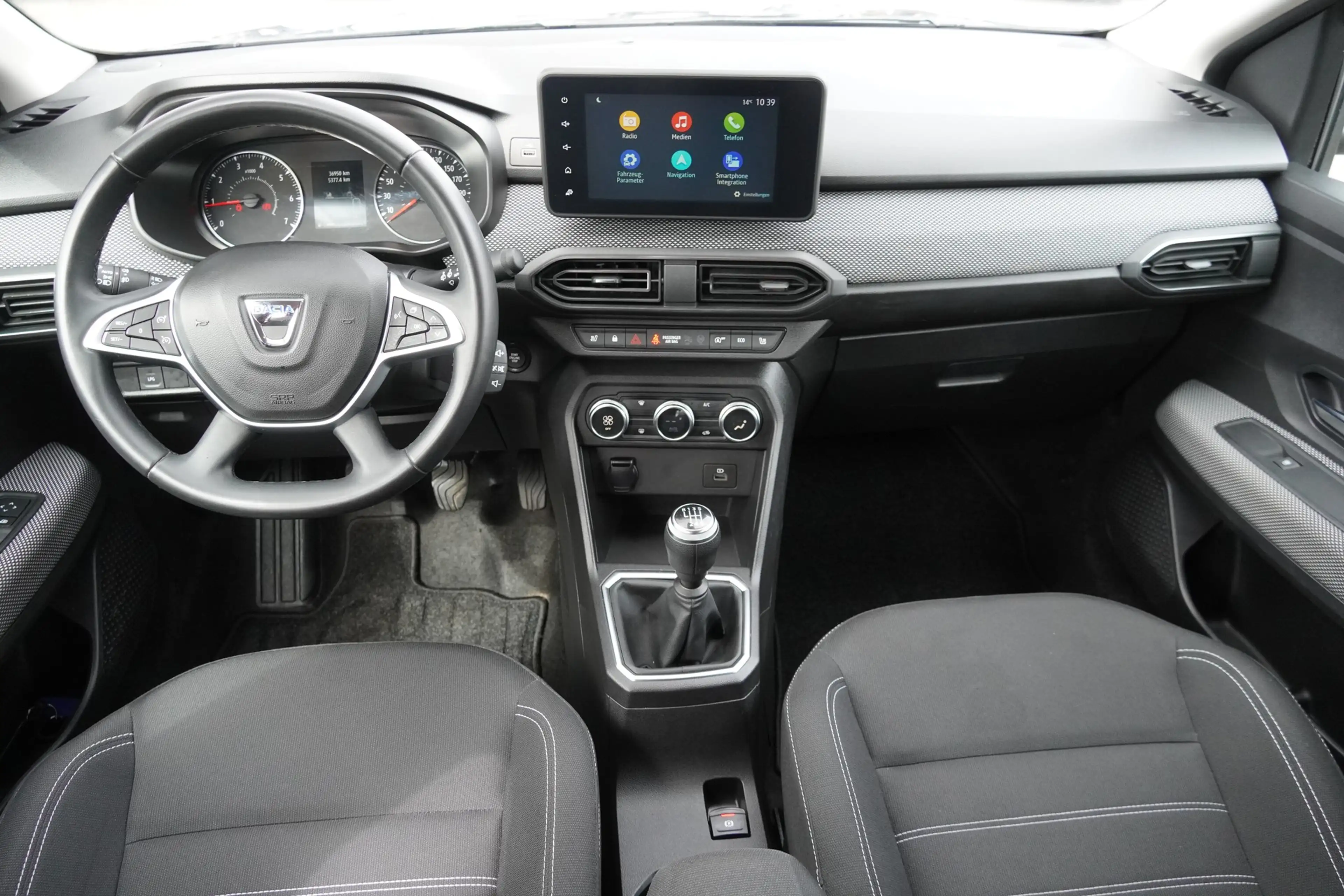 Dacia Jogger 1.0 TCE Comfort Navi Tempomat Sitzheizung — photo 11