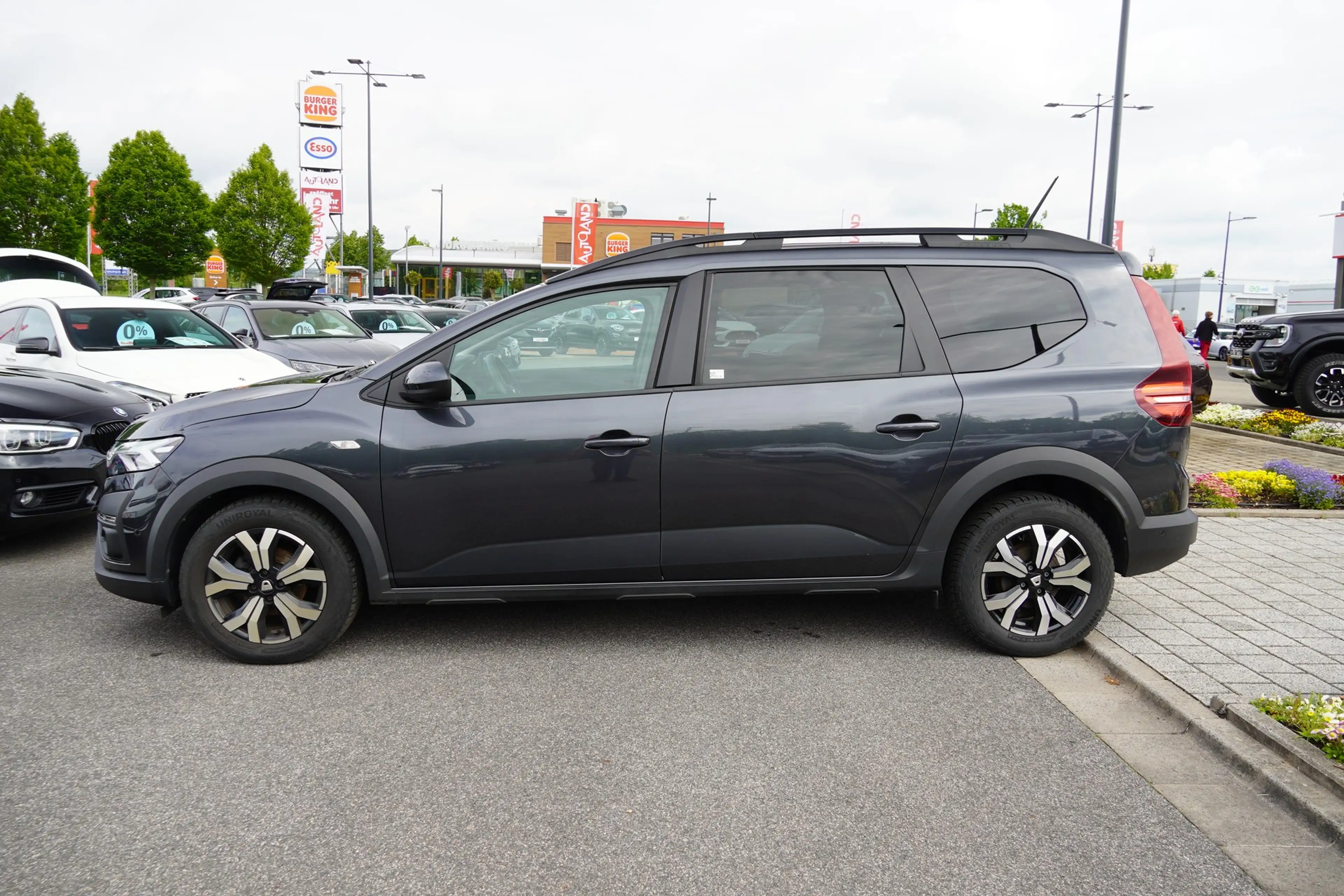 Dacia Jogger 1.0 TCE Comfort Navi Tempomat Sitzheizung — photo 6