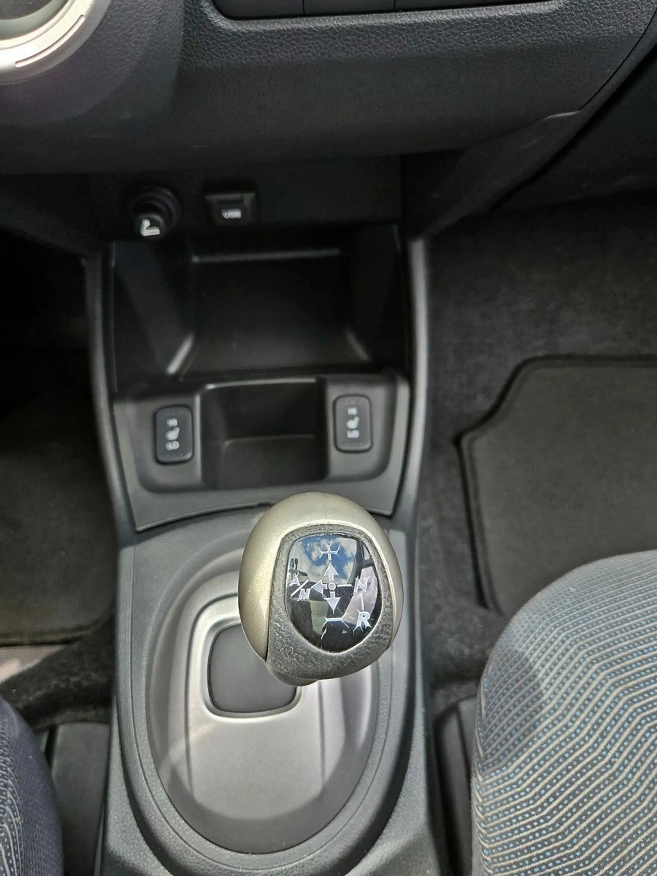 Honda Jazz 1.4 Exclusive, TÜV+SERVICE NEU, PANO, Sitzh — photo 18
