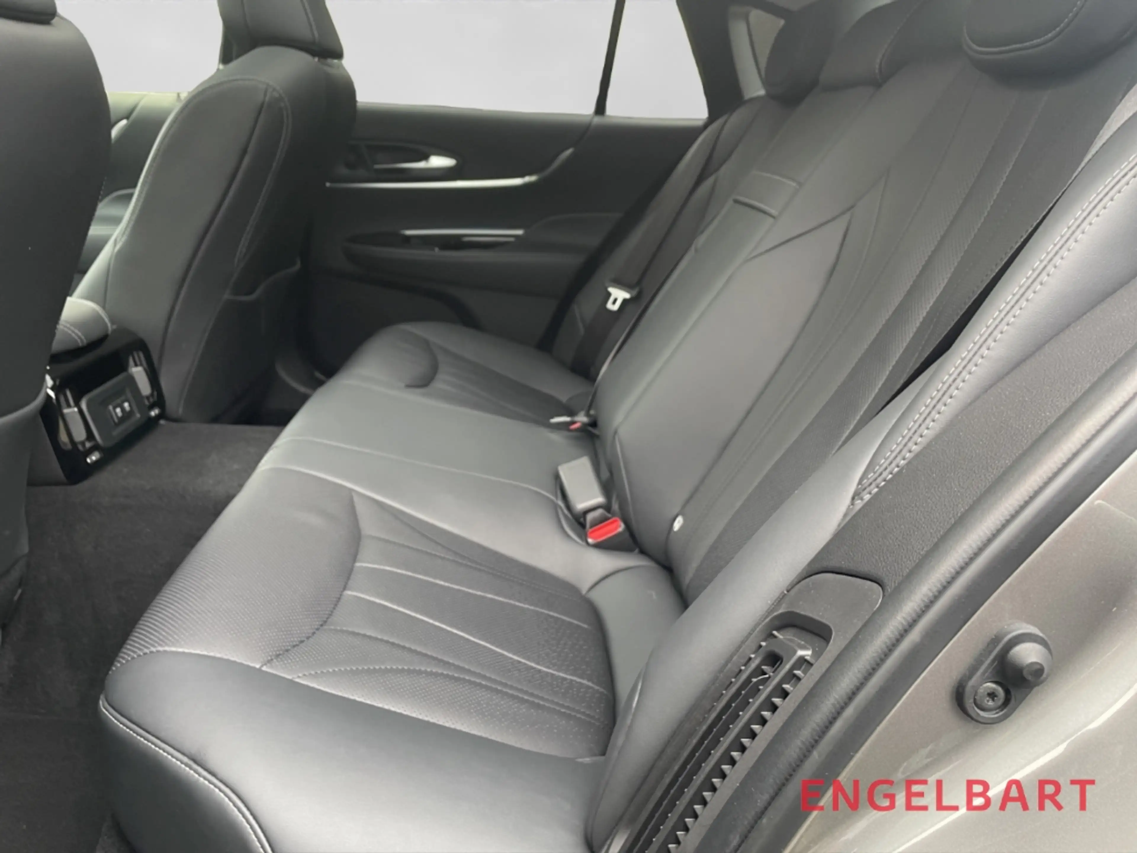 Toyota Mirai Advanced GJR JBL Panorama Sitzbelüftung NAVI — photo 12
