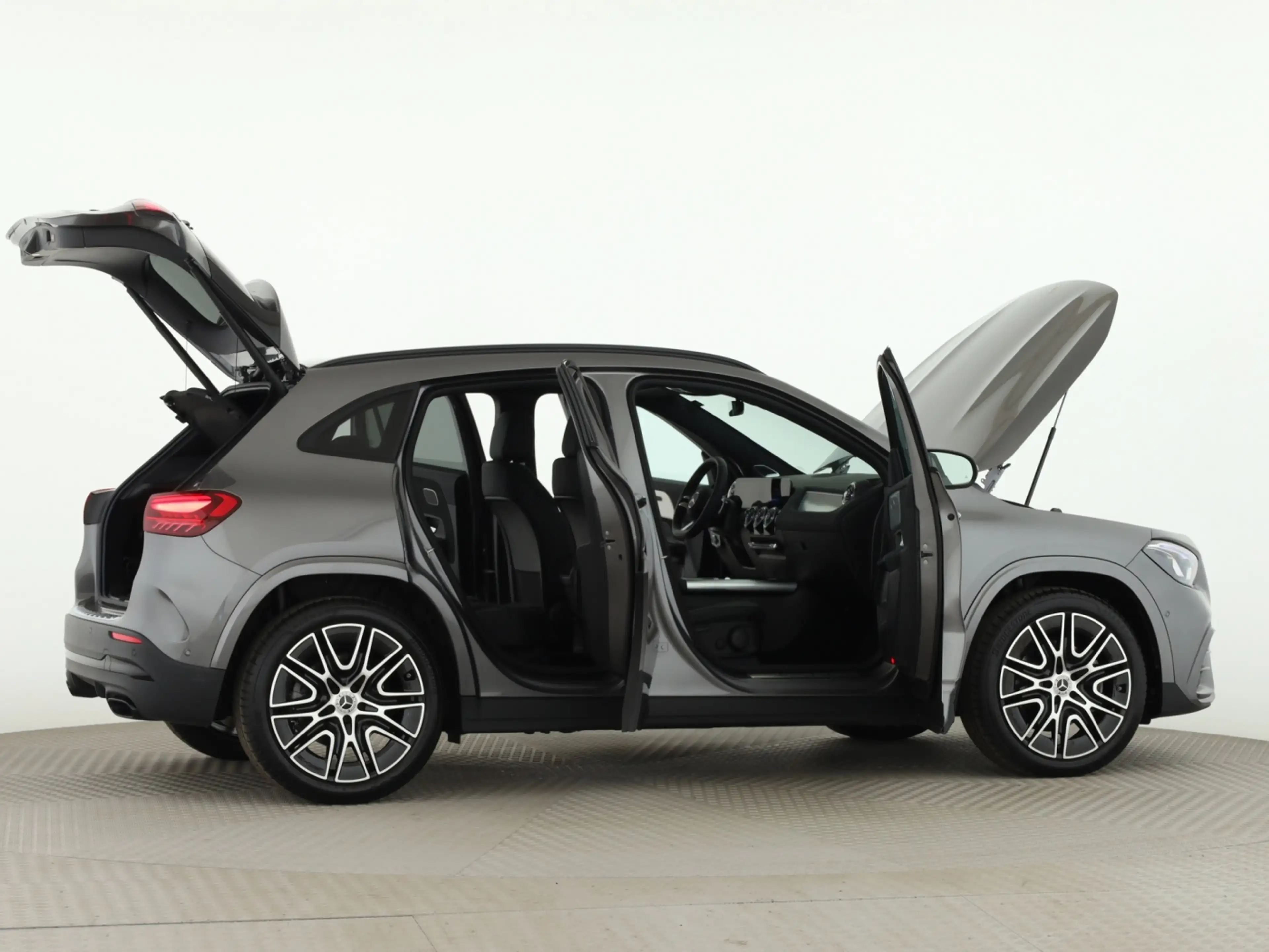 Mercedes-Benz GLA 220 d 4MATIC AMG*Night*360*Fahrass.*Pano*AHK — photo 8
