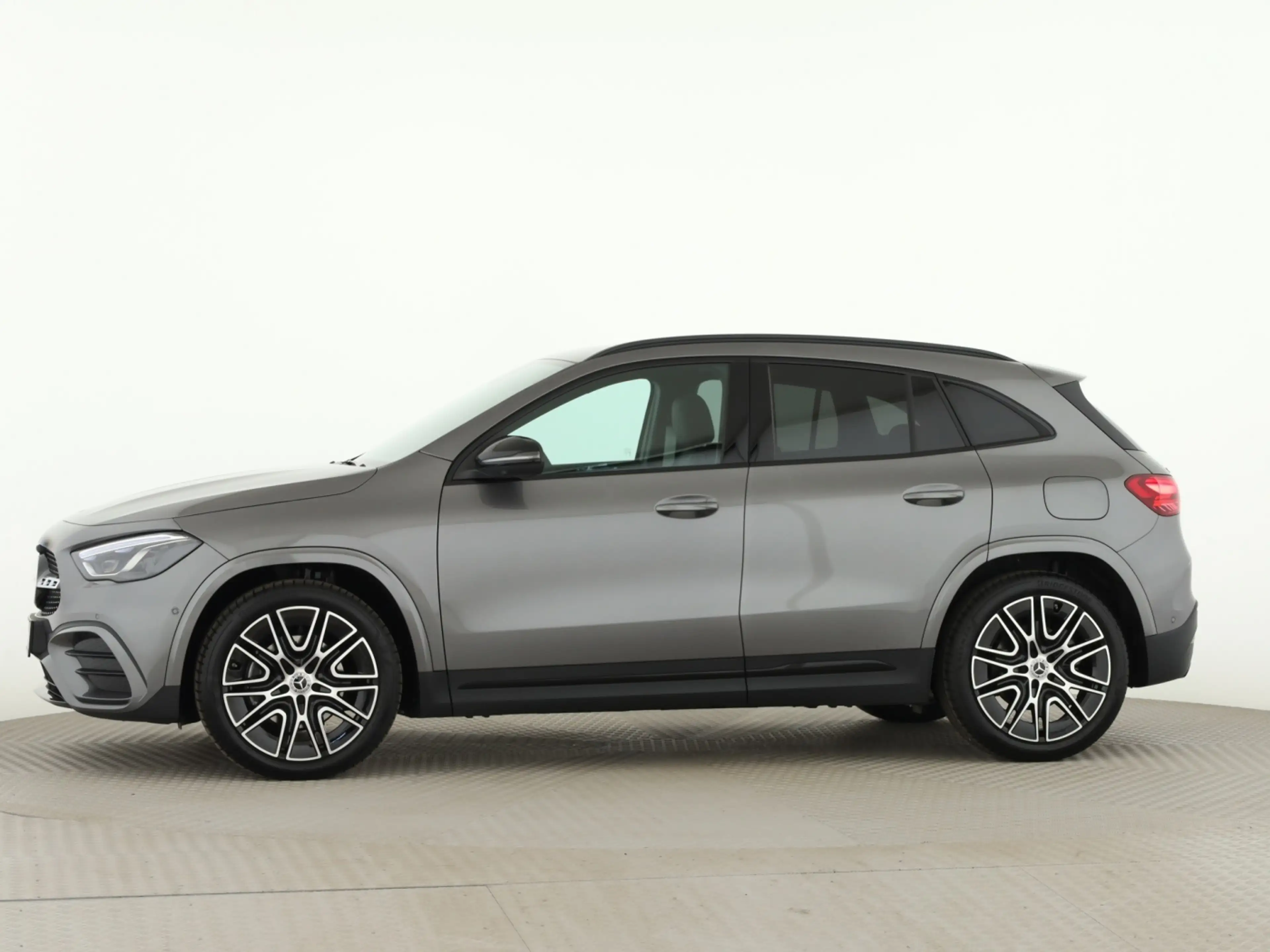 Mercedes-Benz GLA 220 d 4MATIC AMG*Night*360*Fahrass.*Pano*AHK — photo 7
