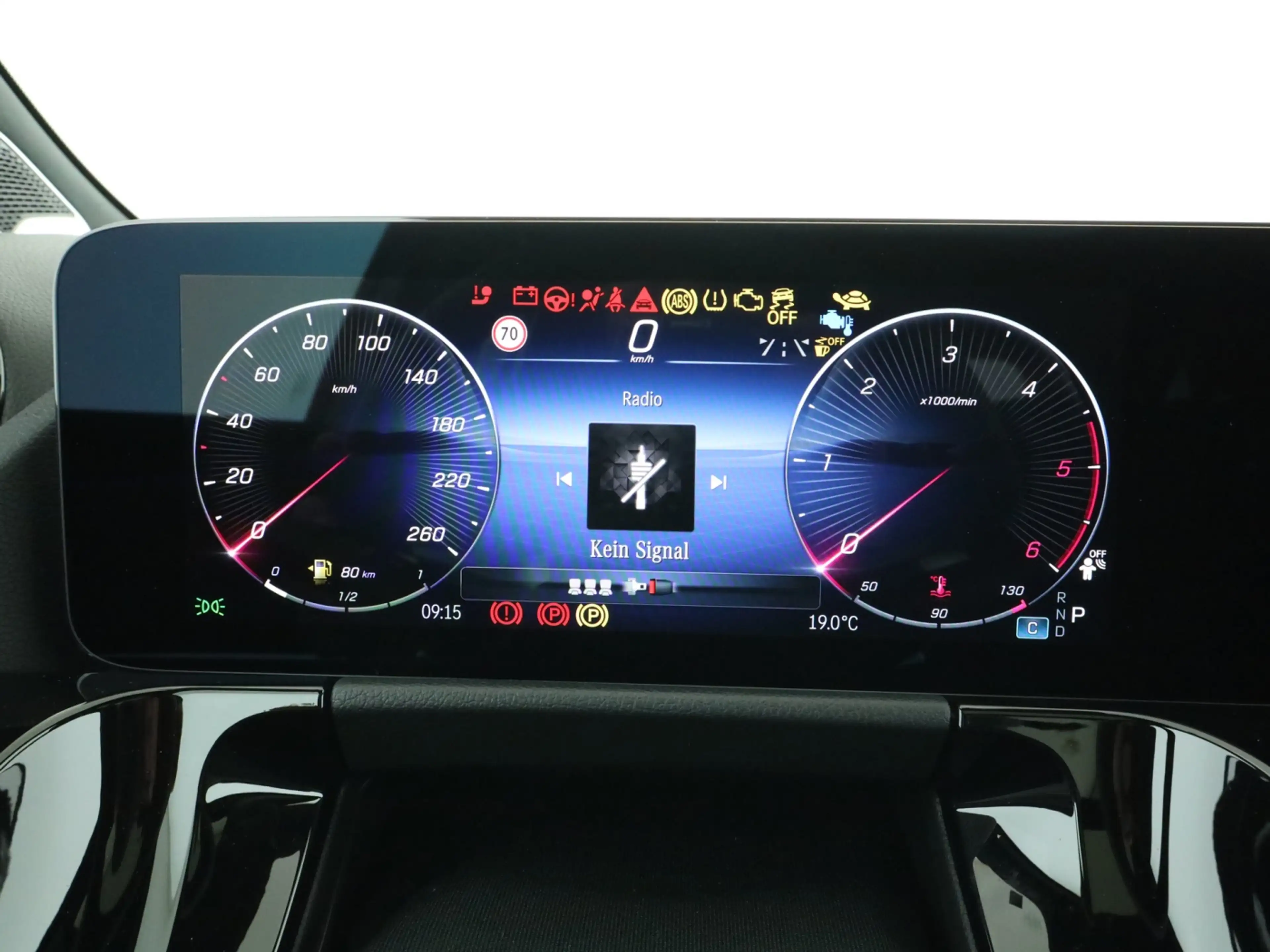 Mercedes-Benz GLA 220 d 4MATIC AMG*Night*360*Fahrass.*Pano*AHK — photo 12