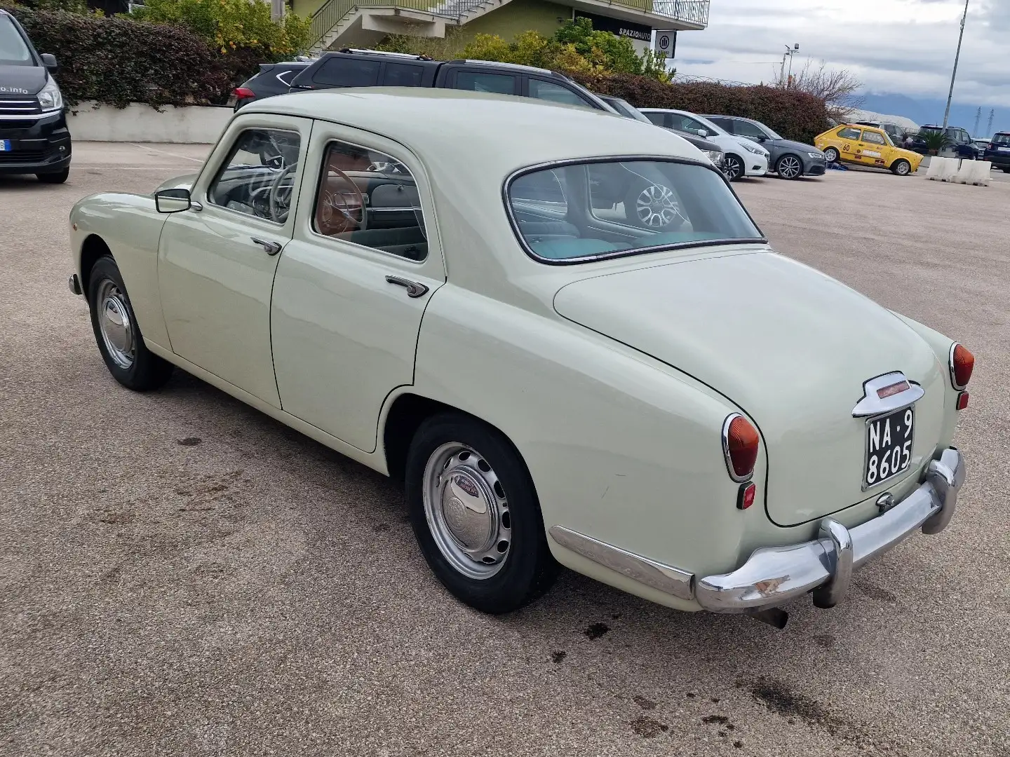 Alfa Romeo 1900 SUPER Beige - 2