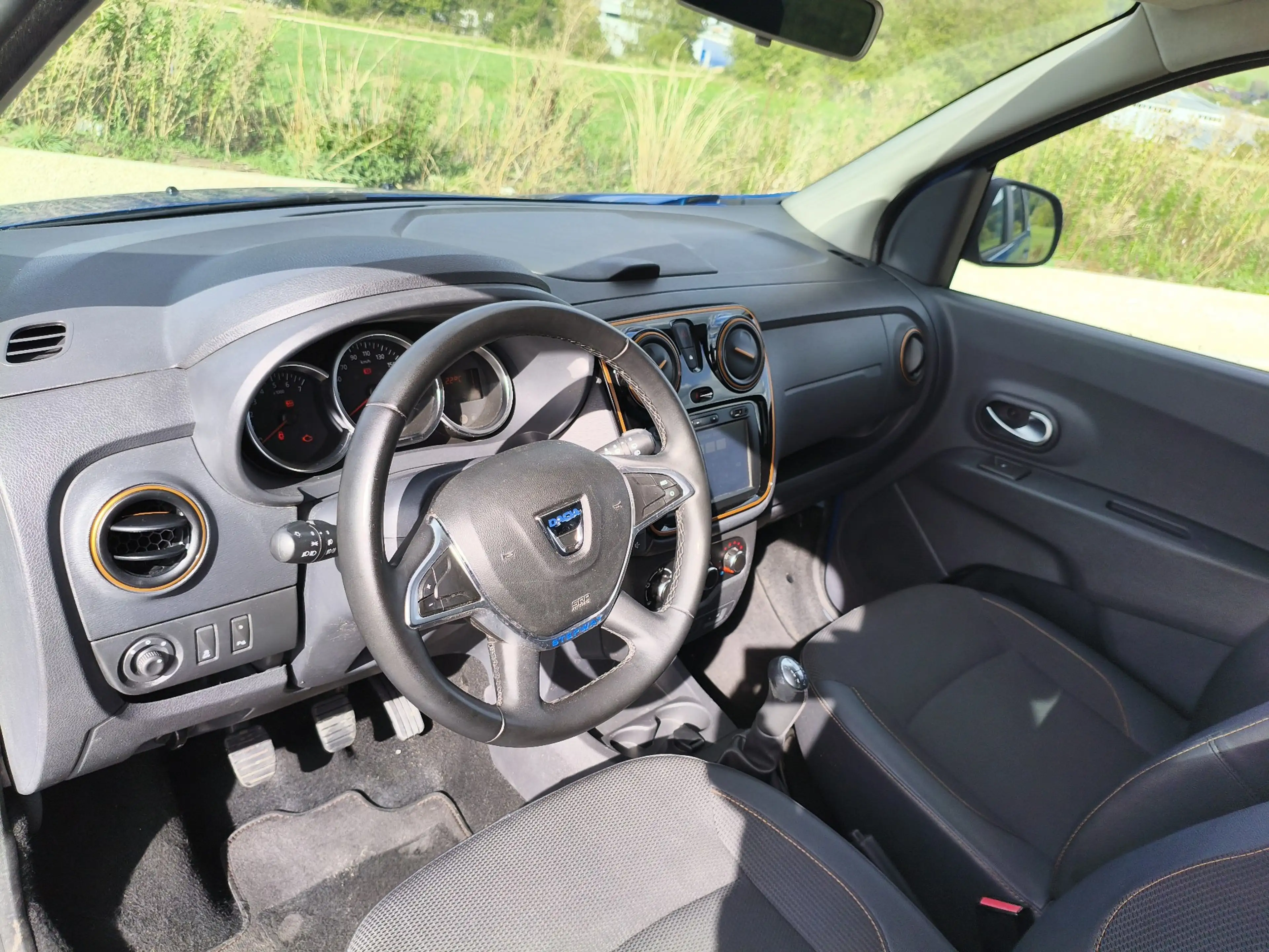 Dacia Lodgy Stepway Celebration Tüv 2028/09 Kamera — photo 10