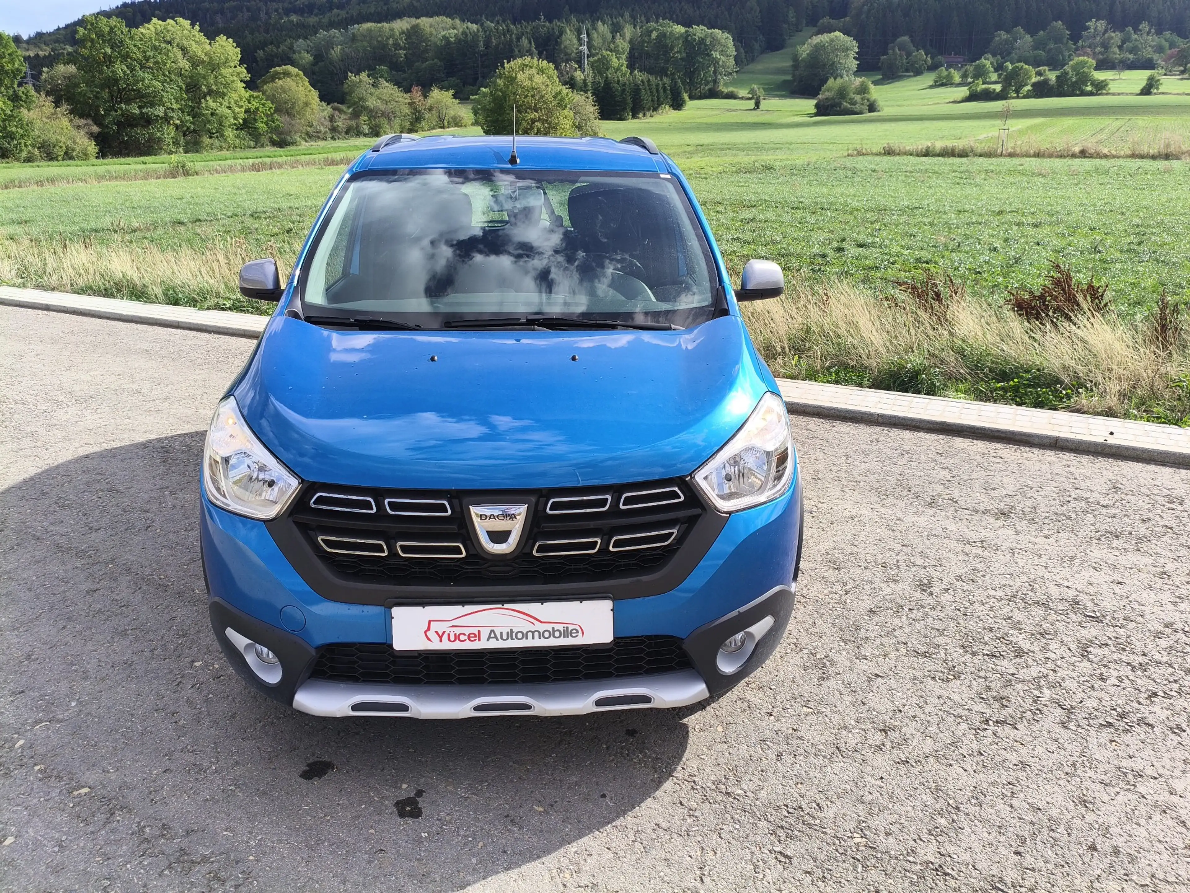 Dacia Lodgy Stepway Celebration Tüv 2028/09 Kamera — photo 2