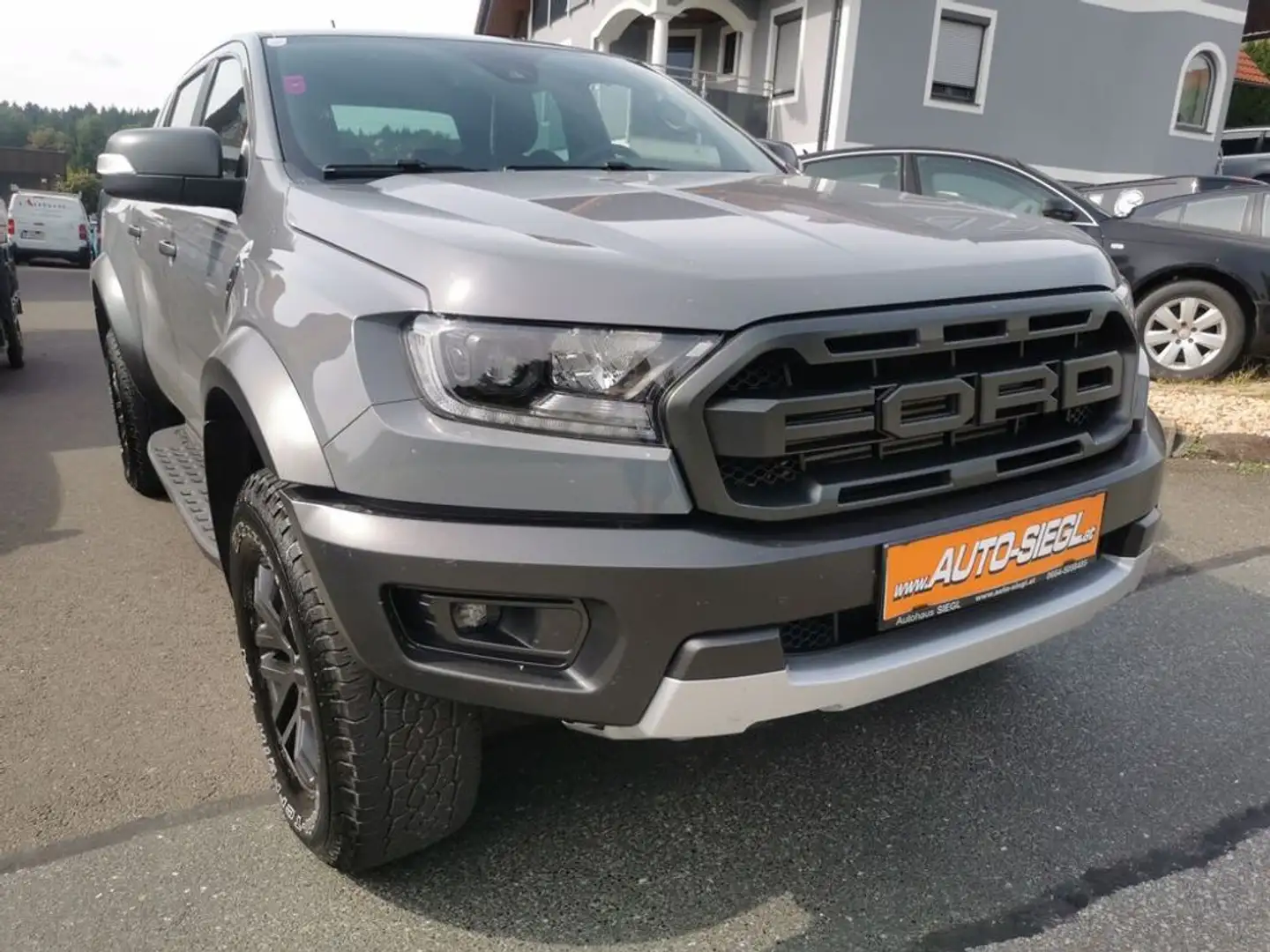 Ford Ranger Doppelkabine 4x4 XLT Grau - 2