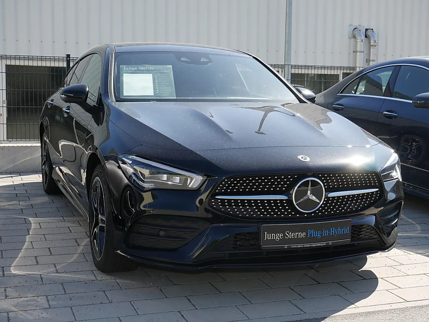 Mercedes-Benz CLA 250 e AMG+DISTRONIC+PANO+360° Schwarz - 2