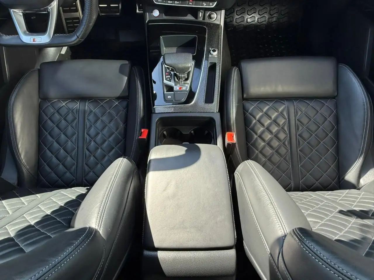 Audi SQ5 снимка Audi SQ5