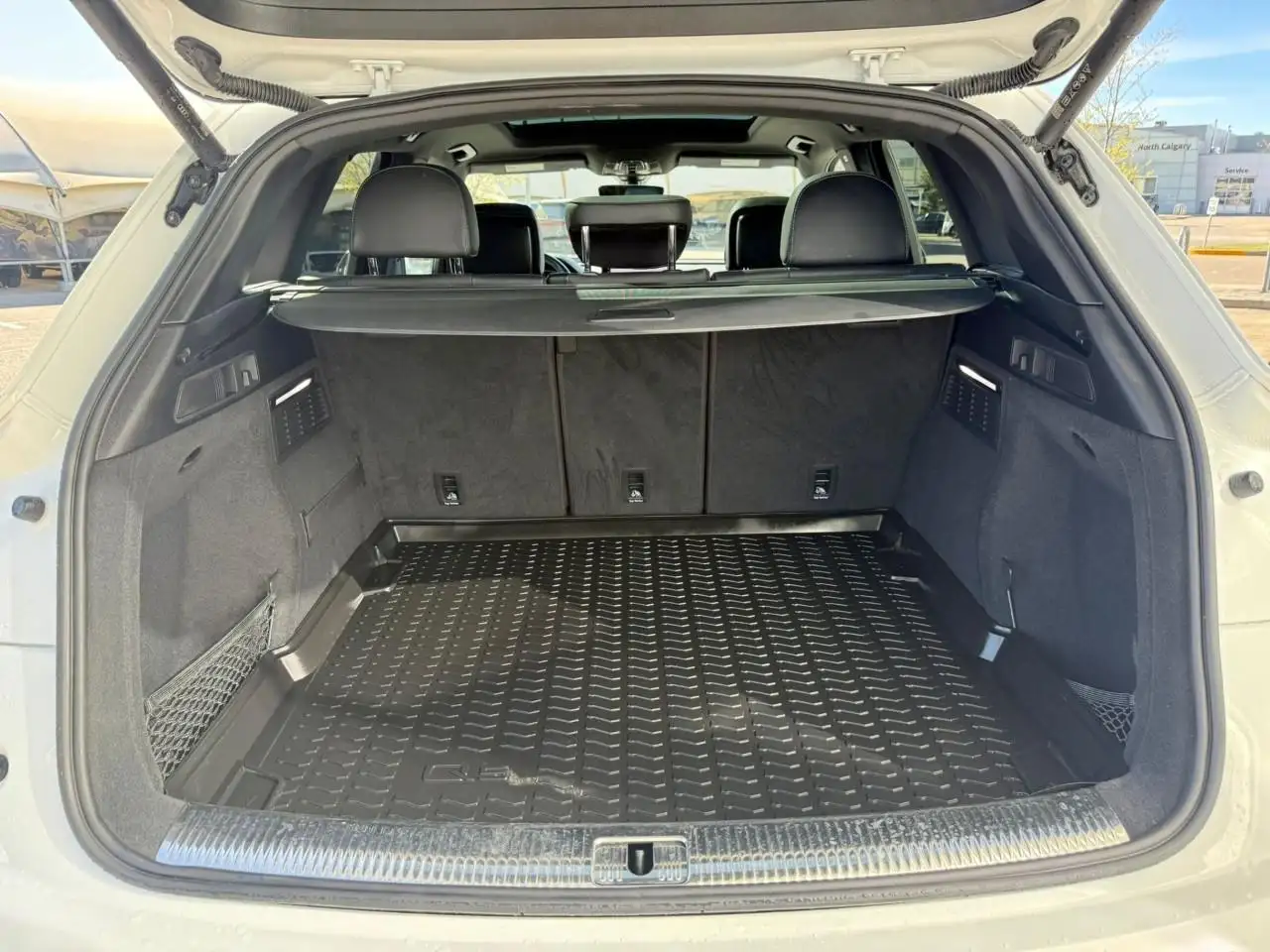 Audi SQ5 снимка Audi SQ5